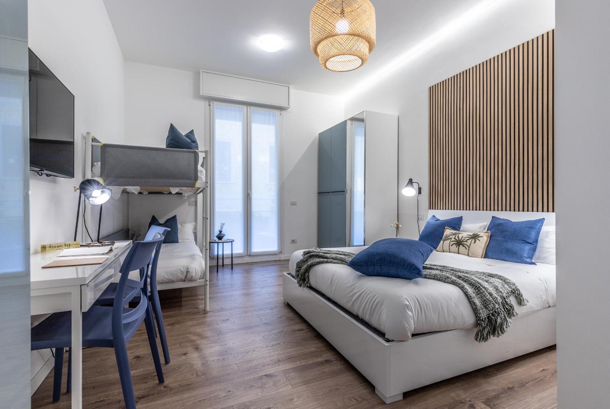 Stayeasy Quadronno33 - 3 Bedrooms, 2 Baths - Duomo Walking Distance Milano