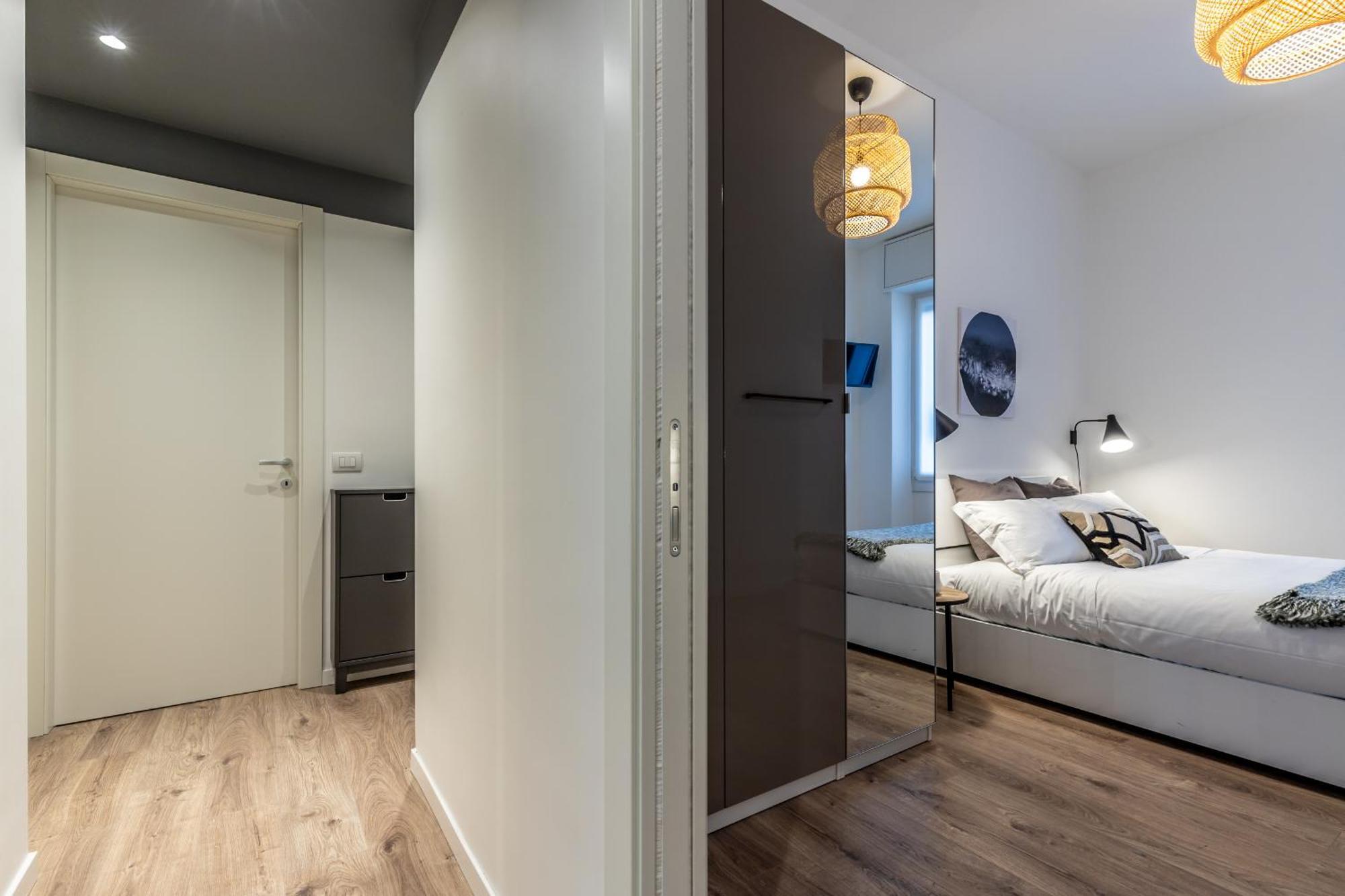 Stayeasy Quadronno33 - 3 Bedrooms, 2 Baths - Duomo Walking Distance Appartamento *