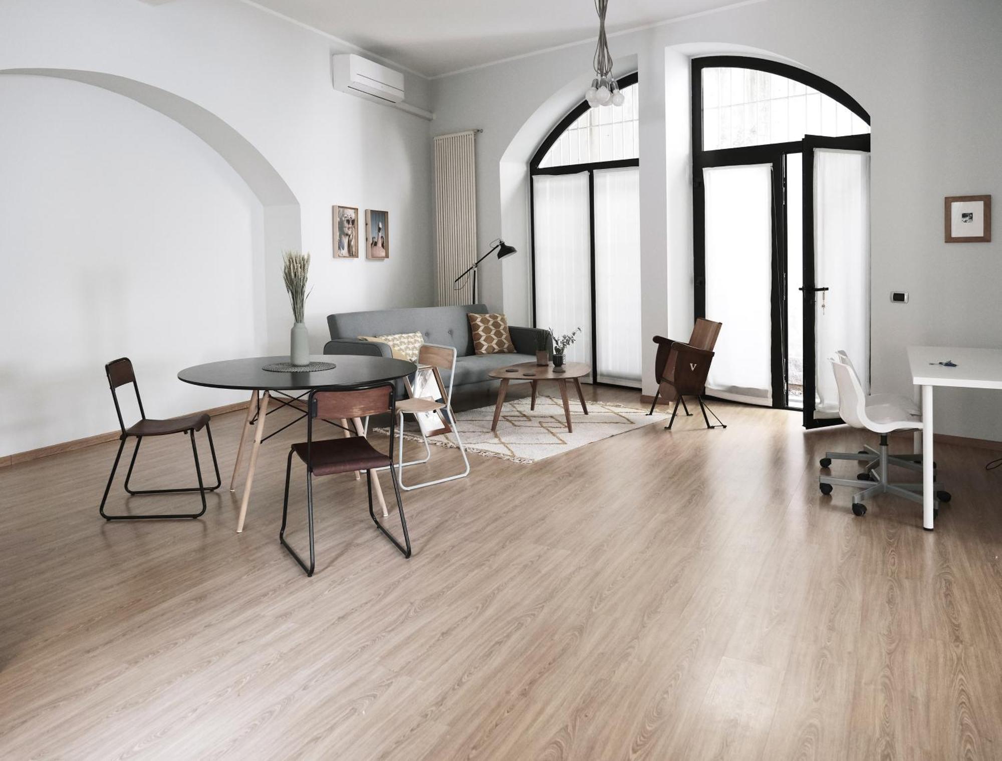 Comecasa Bright Terraced In Porta Romana Vicino Clinica Mangiagalli Appartement Milaan