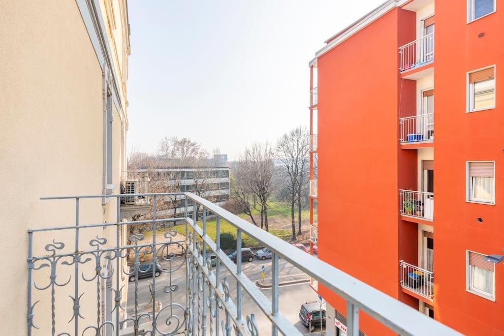 Modern In Centrale Next To Metro M5 - Sarca 73 Apartment *