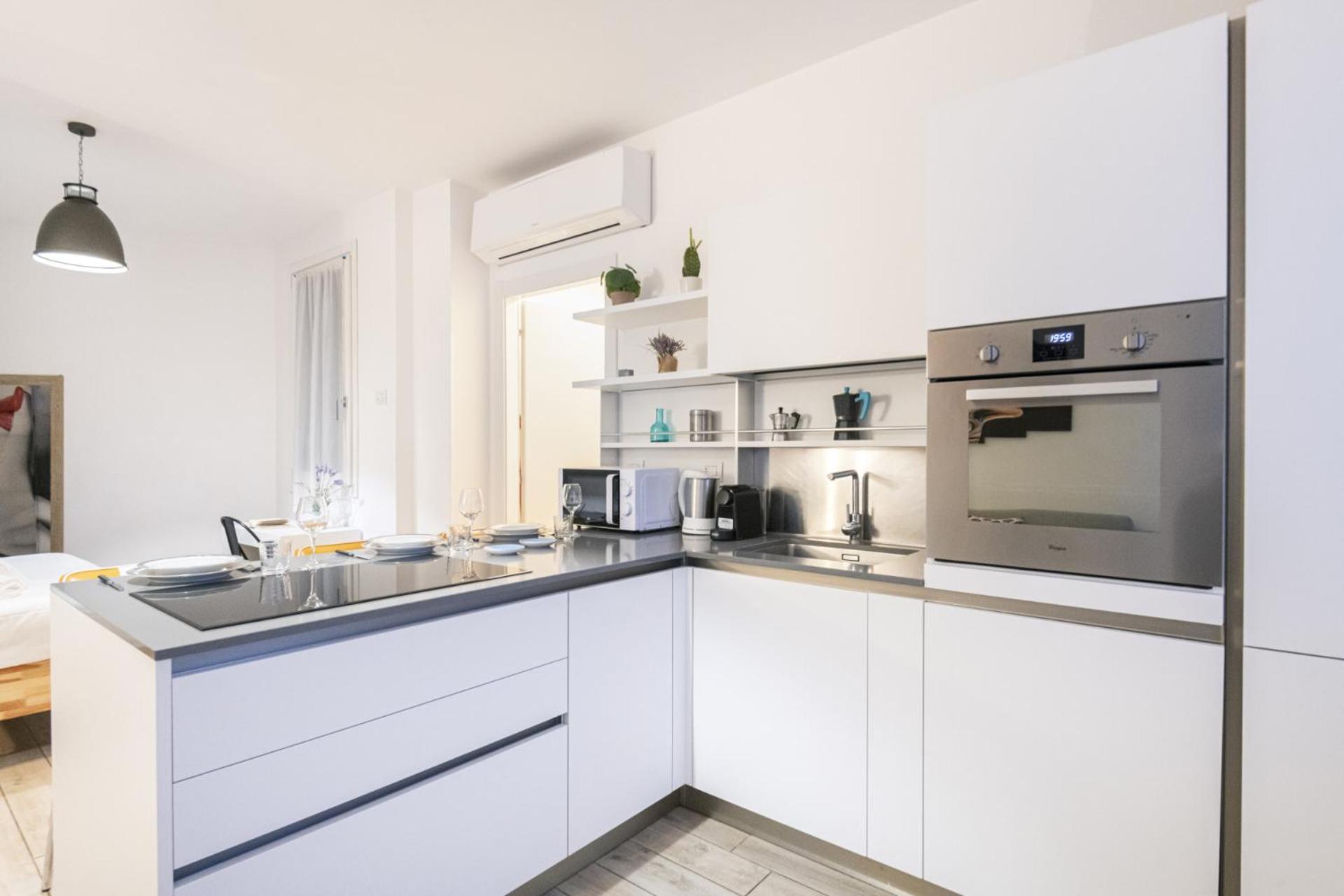 Easylife - Rilassati Con Stile Sui Navigli Milano