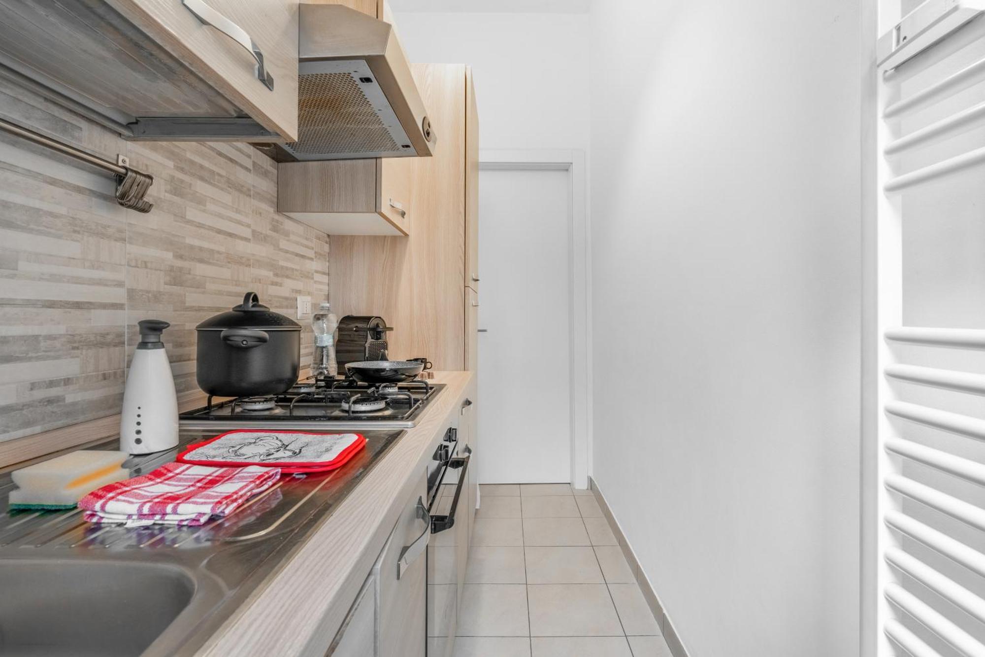 Navigli Duomo - Chateau Milan, Metro M2 E Parcheggio Gratuito * Milaan