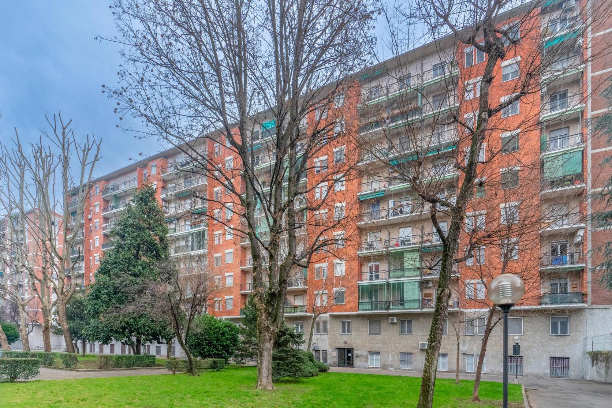 Appartement Navigli Duomo - Chateau Milan, Metro M2 E Parcheggio Gratuito *