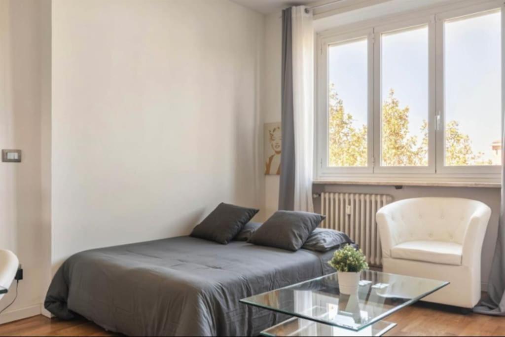 Apartment Life - Wi-fi & Smart Tv
