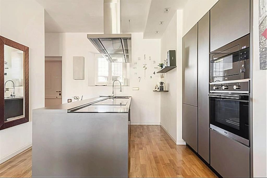 Apartment Life - Wi-fi & Smart Tv