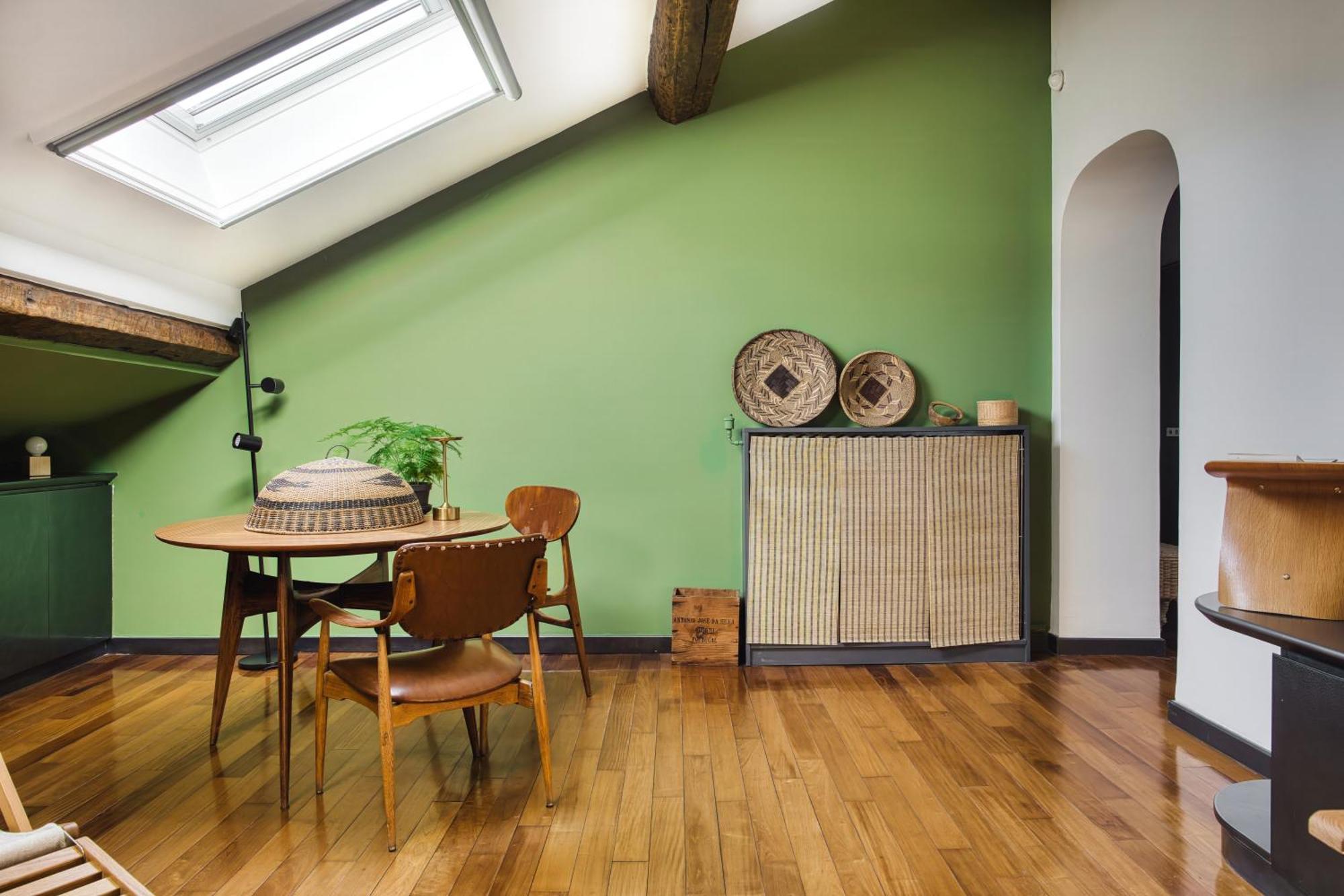 The Green Oriental; Gem In The Duomo City Center Milan