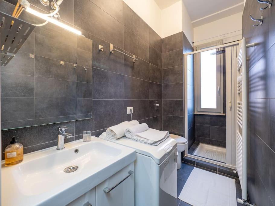 Appartamento Comfort Business Suite, Wi-fi & 3 Stops From Duomo