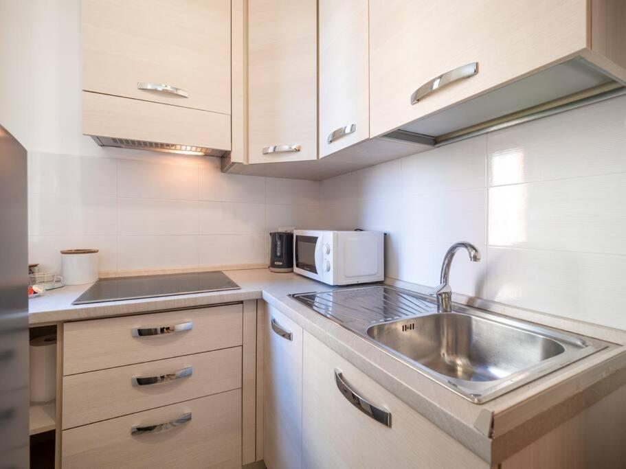 Comfort Business Suite, Wi-fi & 3 Stops From Duomo Appartamento