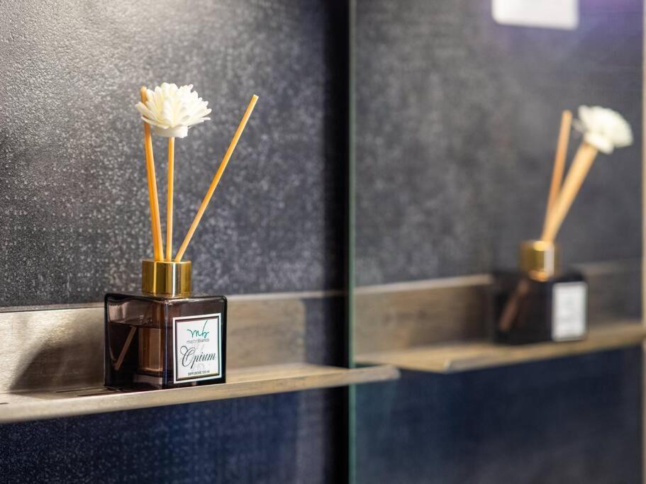 Comfort Business Suite, Wi-fi & 3 Stops From Duomo * Milano