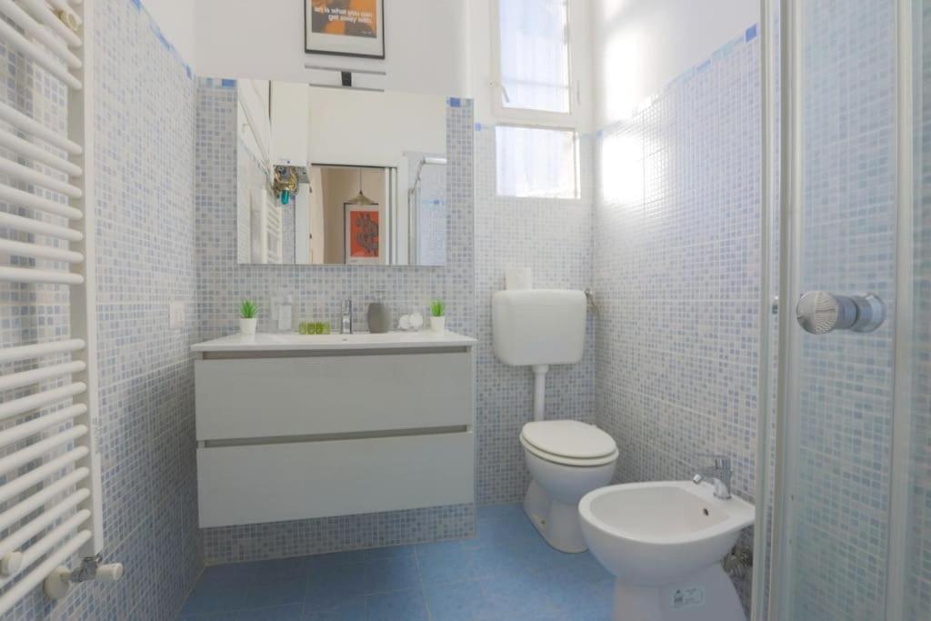 *navigli Art Attic*designarea Milan-wifi-netflix Apartment