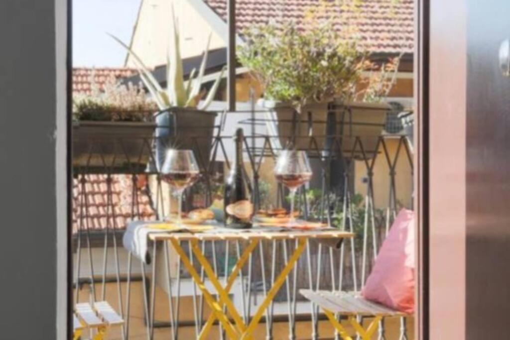 *navigli Art Attic*designarea Milan-wifi-netflix * Mailand