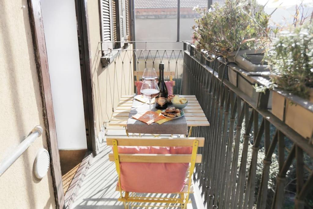 Apartment *navigli Art Attic*designarea Milan-wifi-netflix
