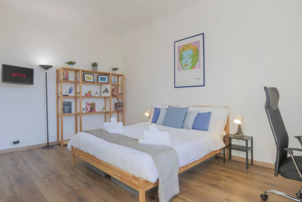 Apartment *navigli Art Attic*designarea Milan-wifi-netflix *