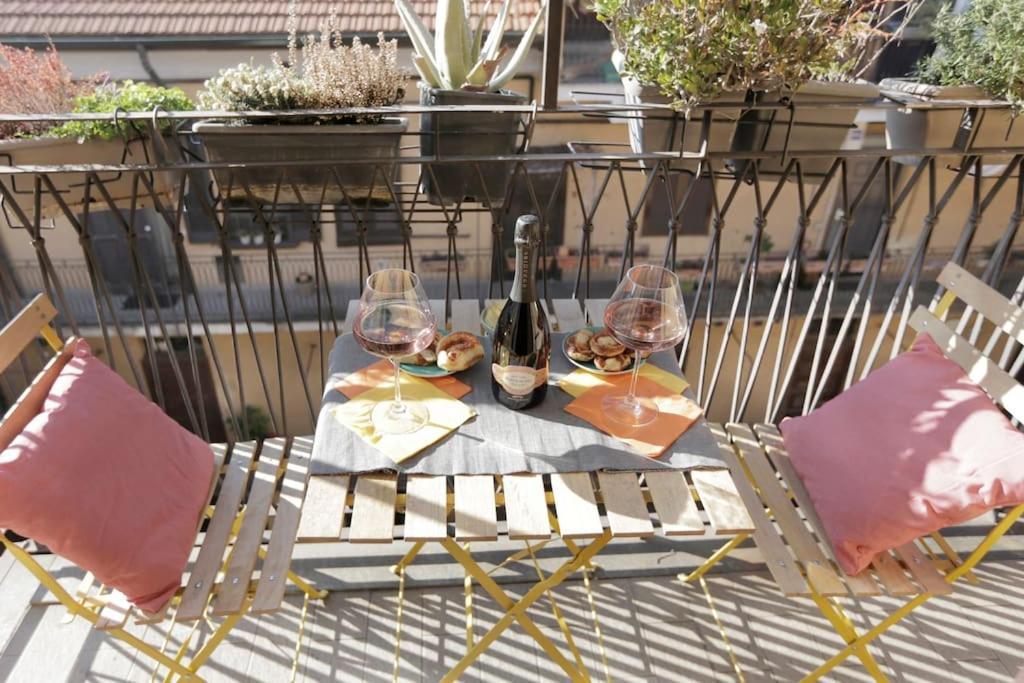 Apartment *navigli Art Attic*designarea Milan-wifi-netflix Mailand