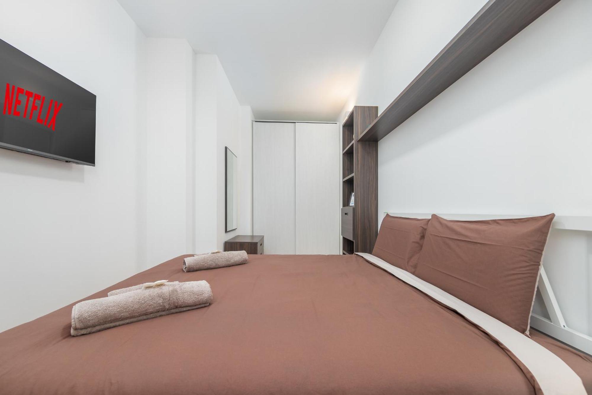 Free Private Parking - 5 Min To Metro - Access Control Guard - Quiet Appartamento *