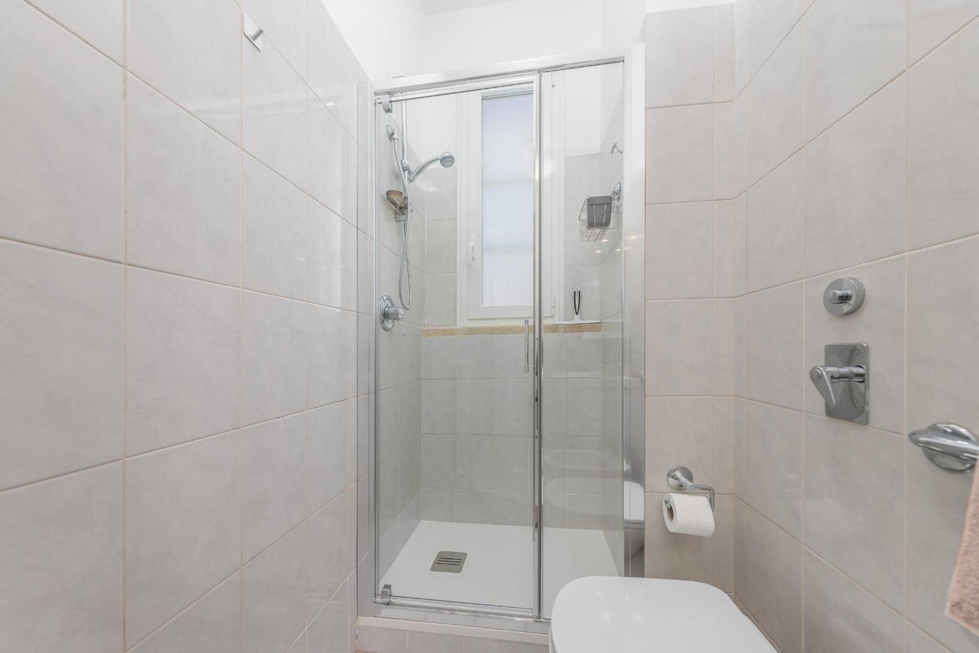 Appartamento Free Private Parking - 5 Min To Metro - Access Control Guard - Quiet Milano