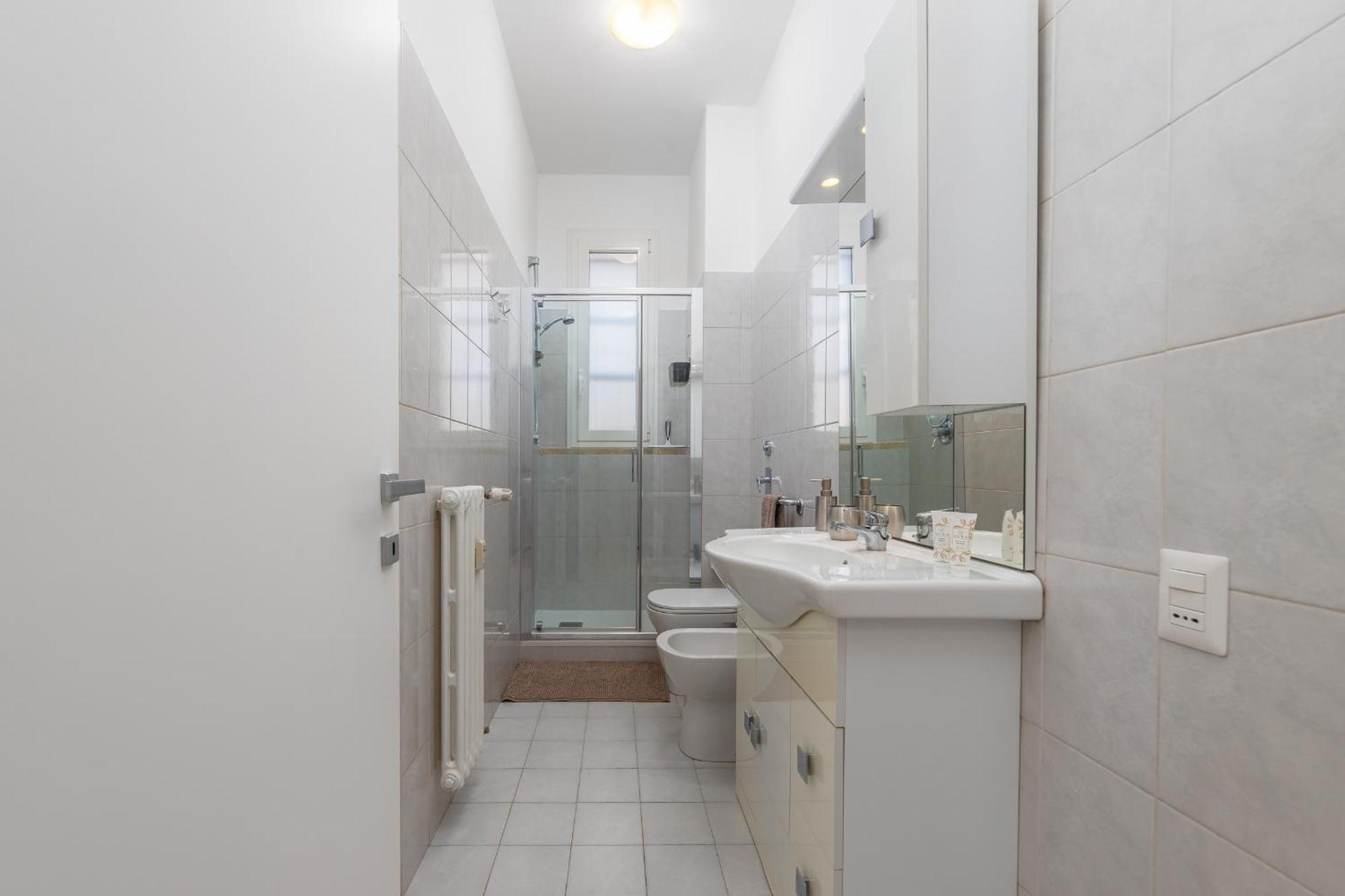 Free Private Parking - 5 Min To Metro - Access Control Guard - Quiet * Milano