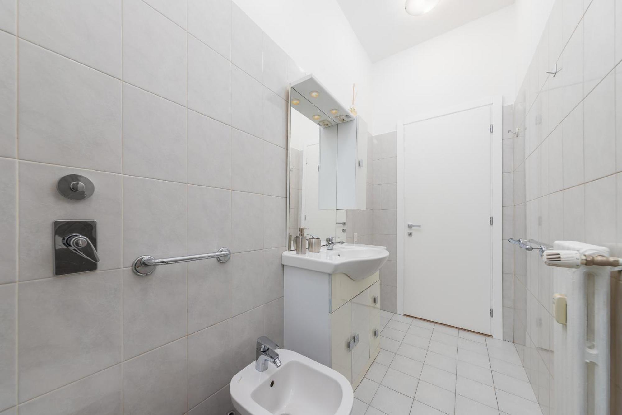 Appartamento Free Private Parking - 5 Min To Metro - Access Control Guard - Quiet *