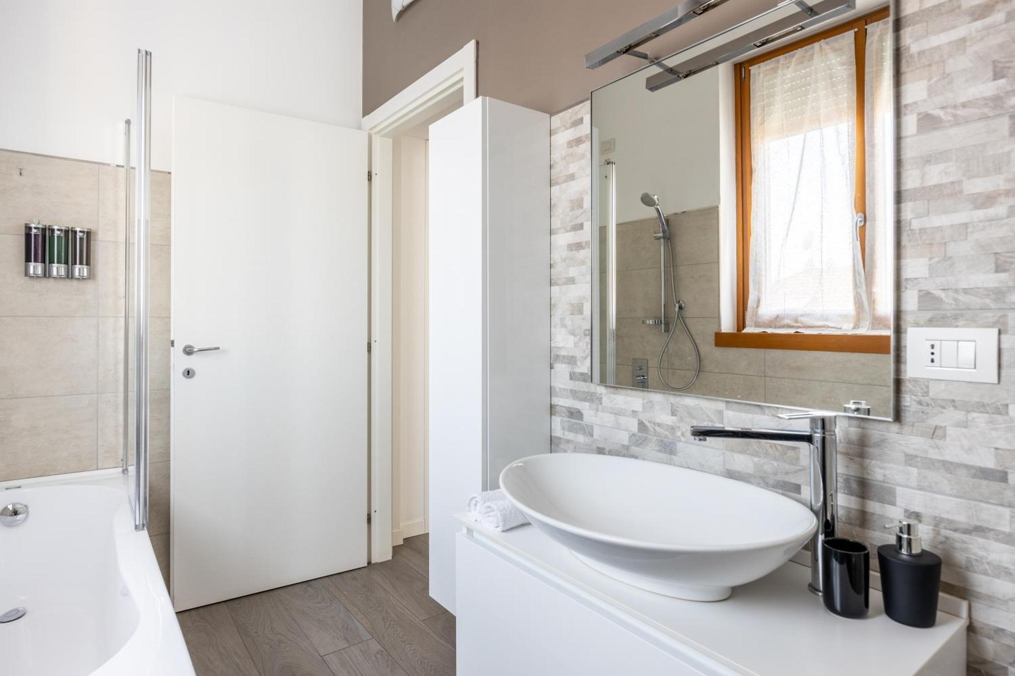 Lejlighed Bocconi's Nest - Close To Duomo With Terrace *