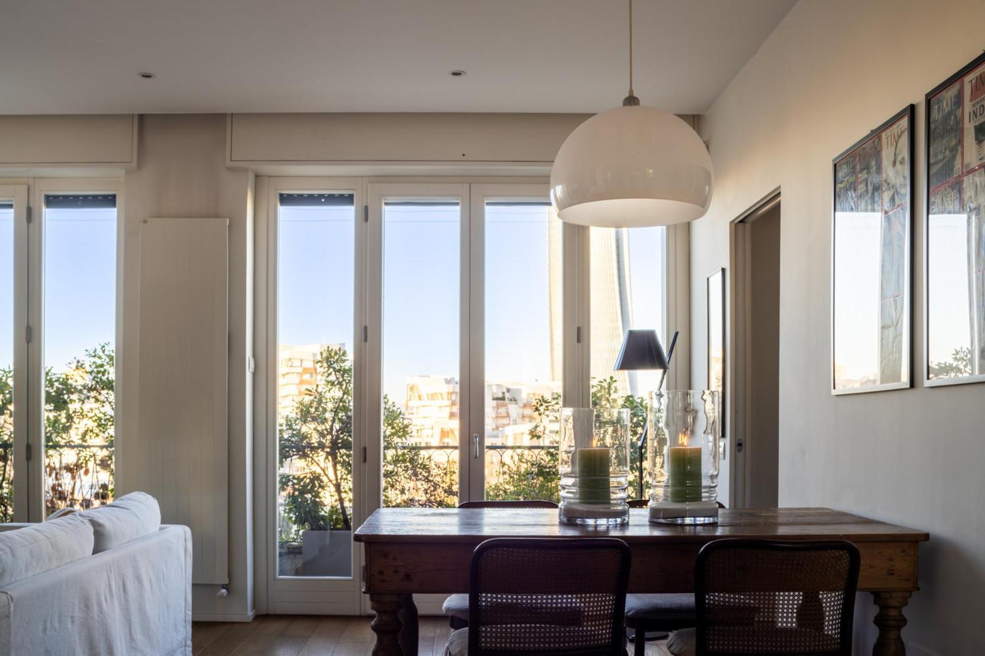 Life View With Terrace R&r