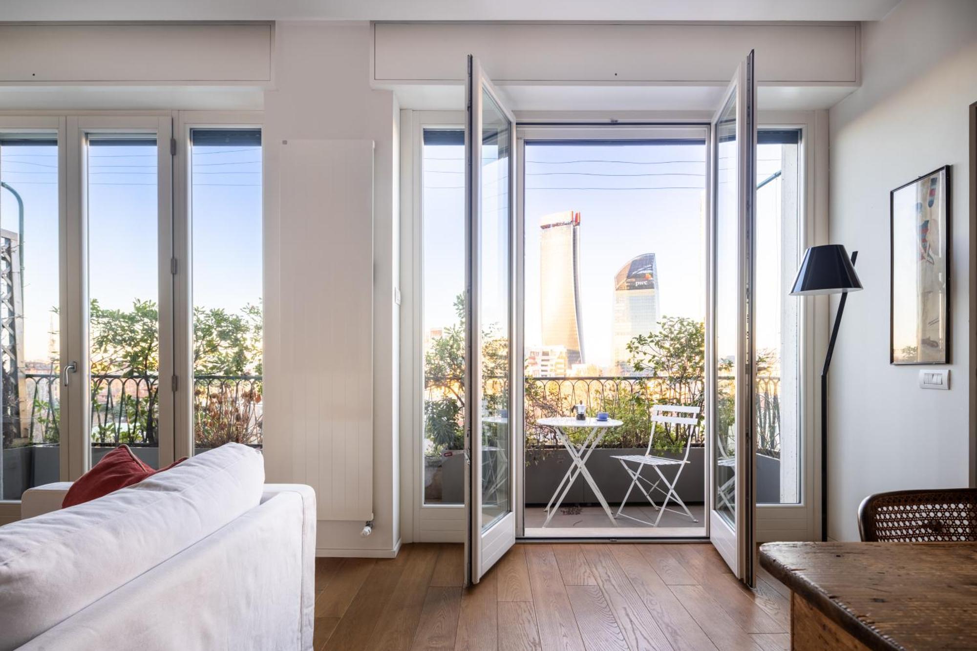 Life View With Terrace R&r Mailand