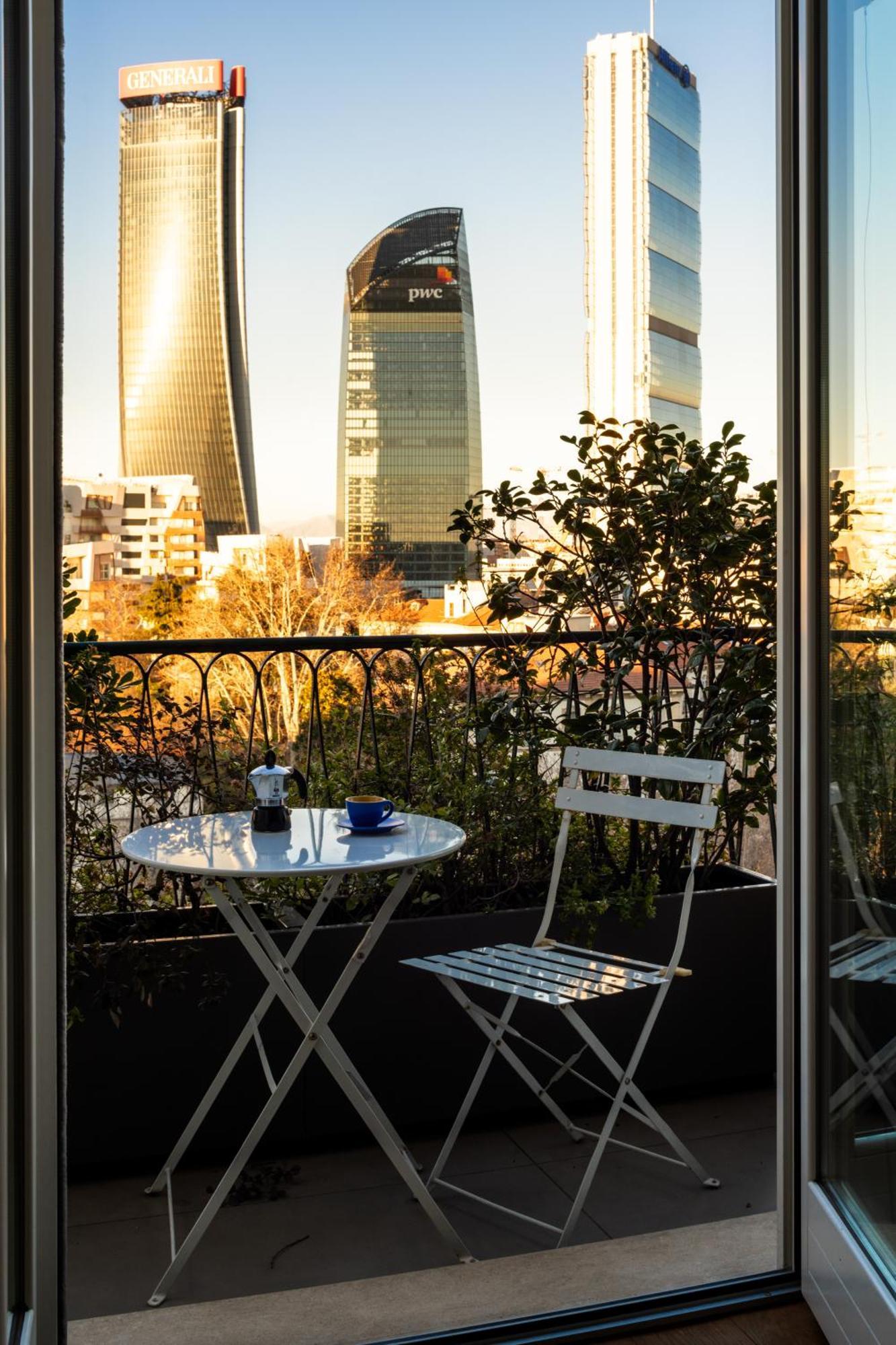 Life View With Terrace R&r