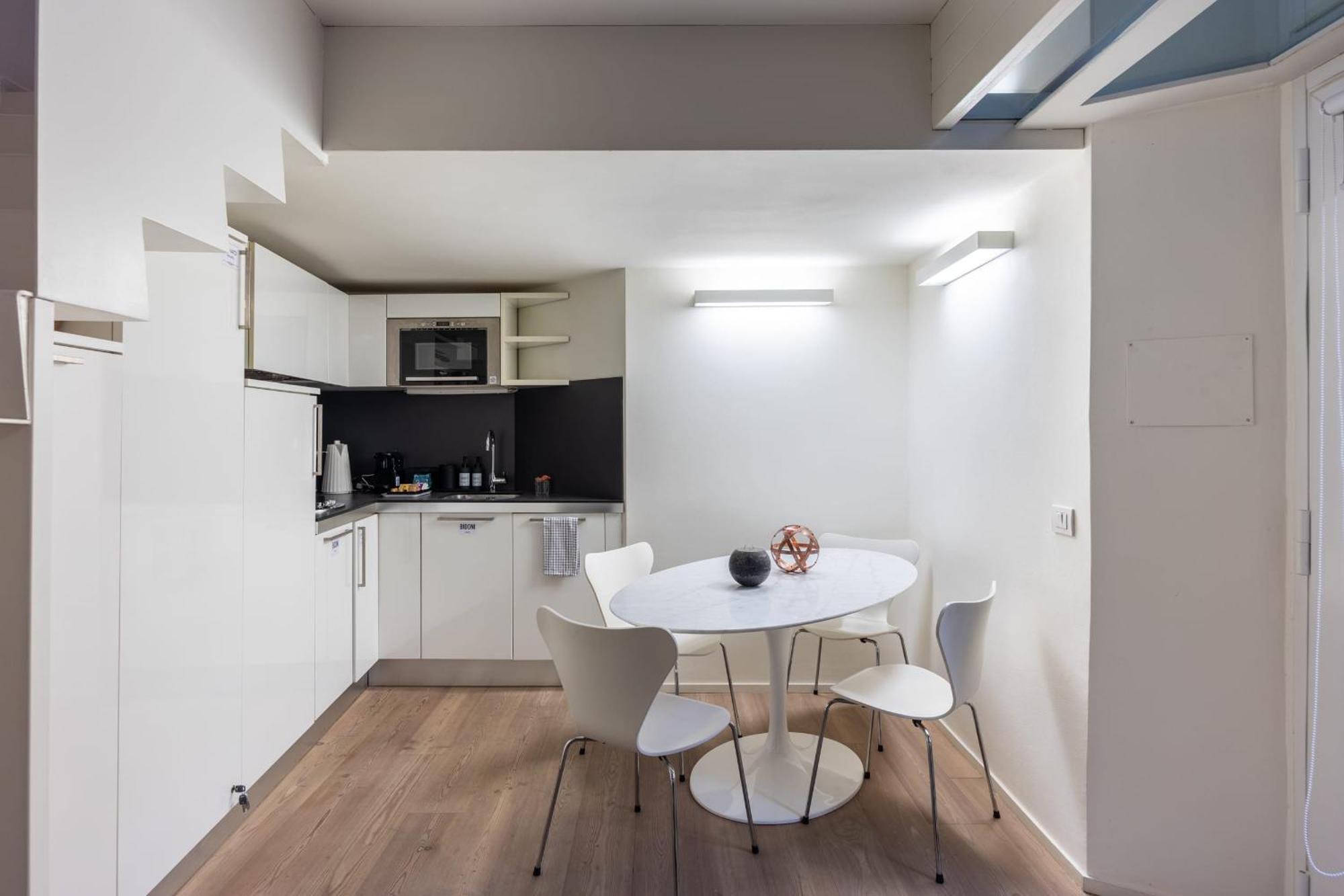 Luxury Duplex Flat With Sauna Few Steps From Duomo Appartamento