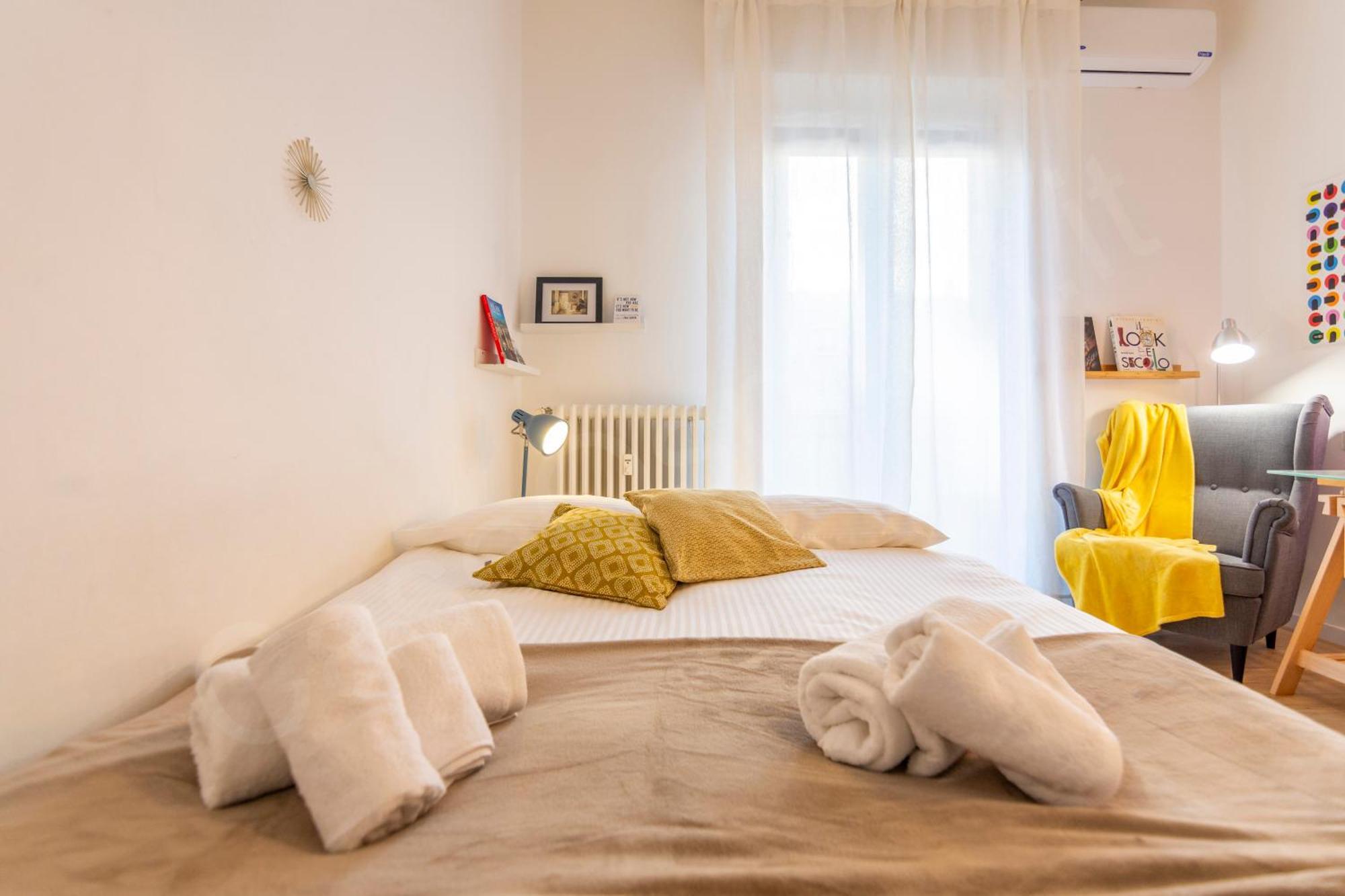 Apartment Caseospitali - Alice's House, Funzionale Trilocale Con Arredi Moderni *