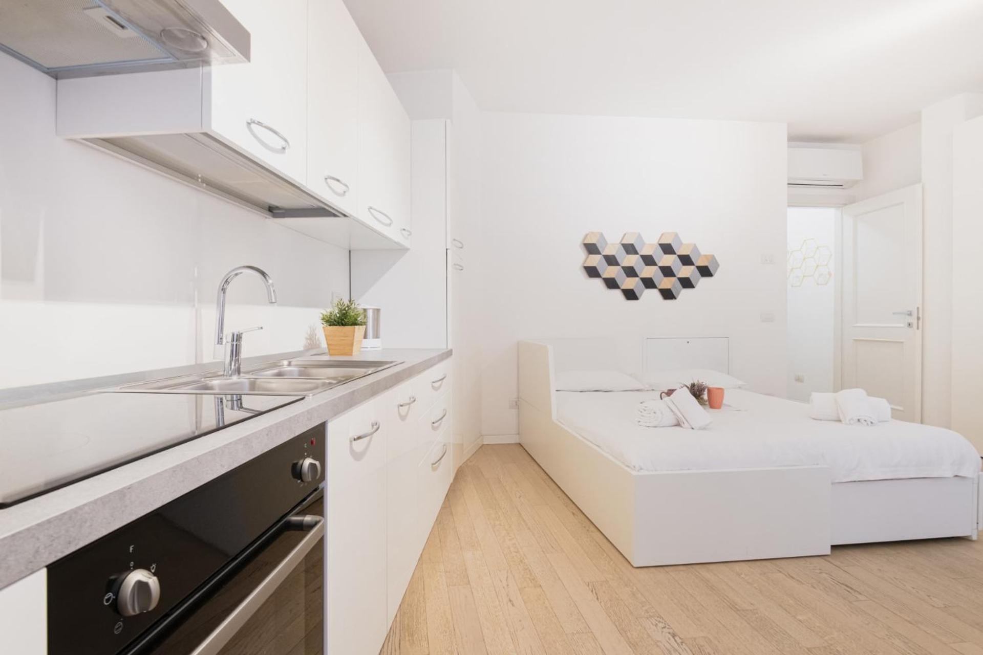 Easylife - Comfort Ed Eleganza Sui Navigli *