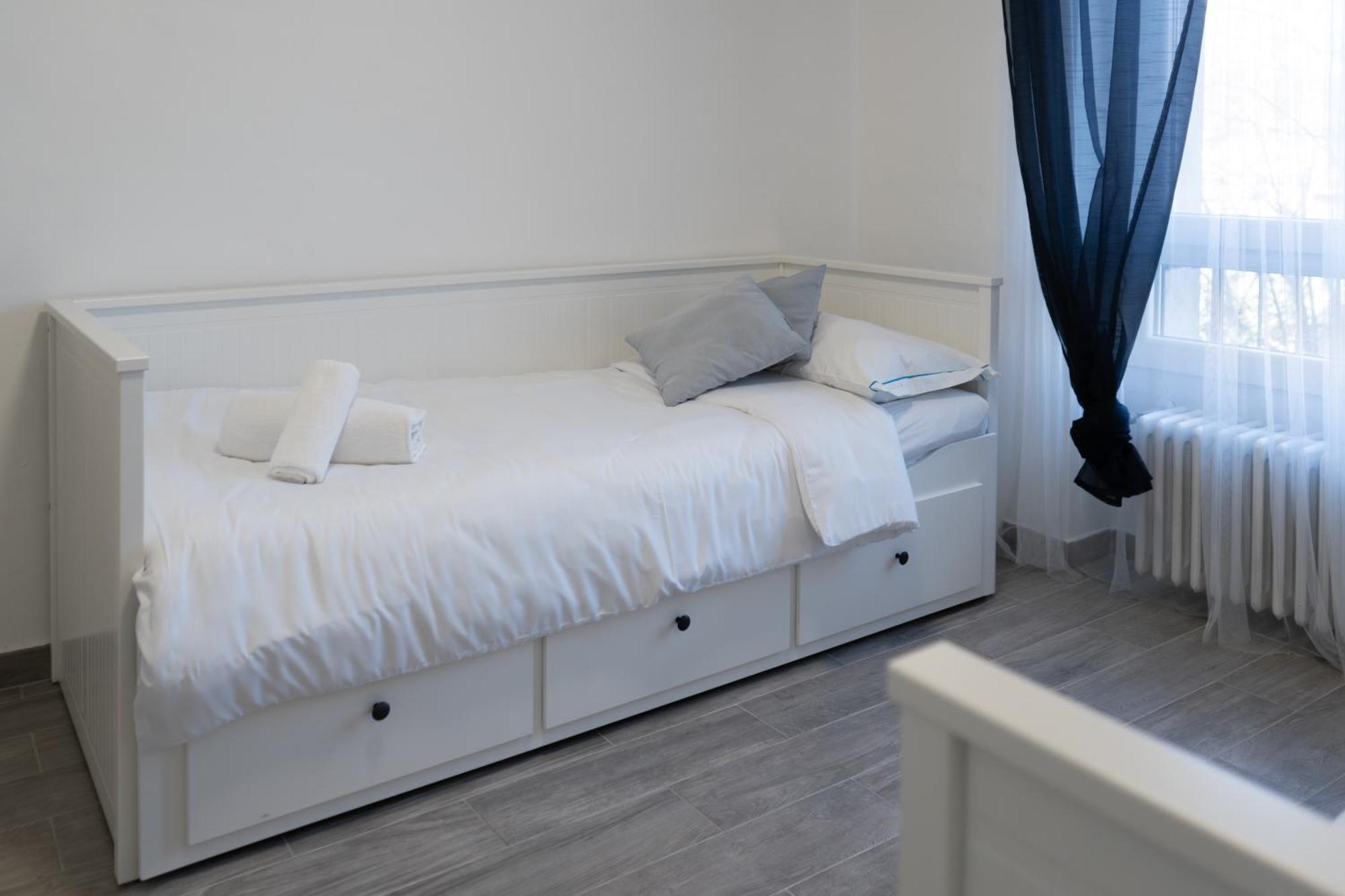 10min Rhofiera & Sansiro - 5min Metro - Ac - Freeparking Appartement Milaan