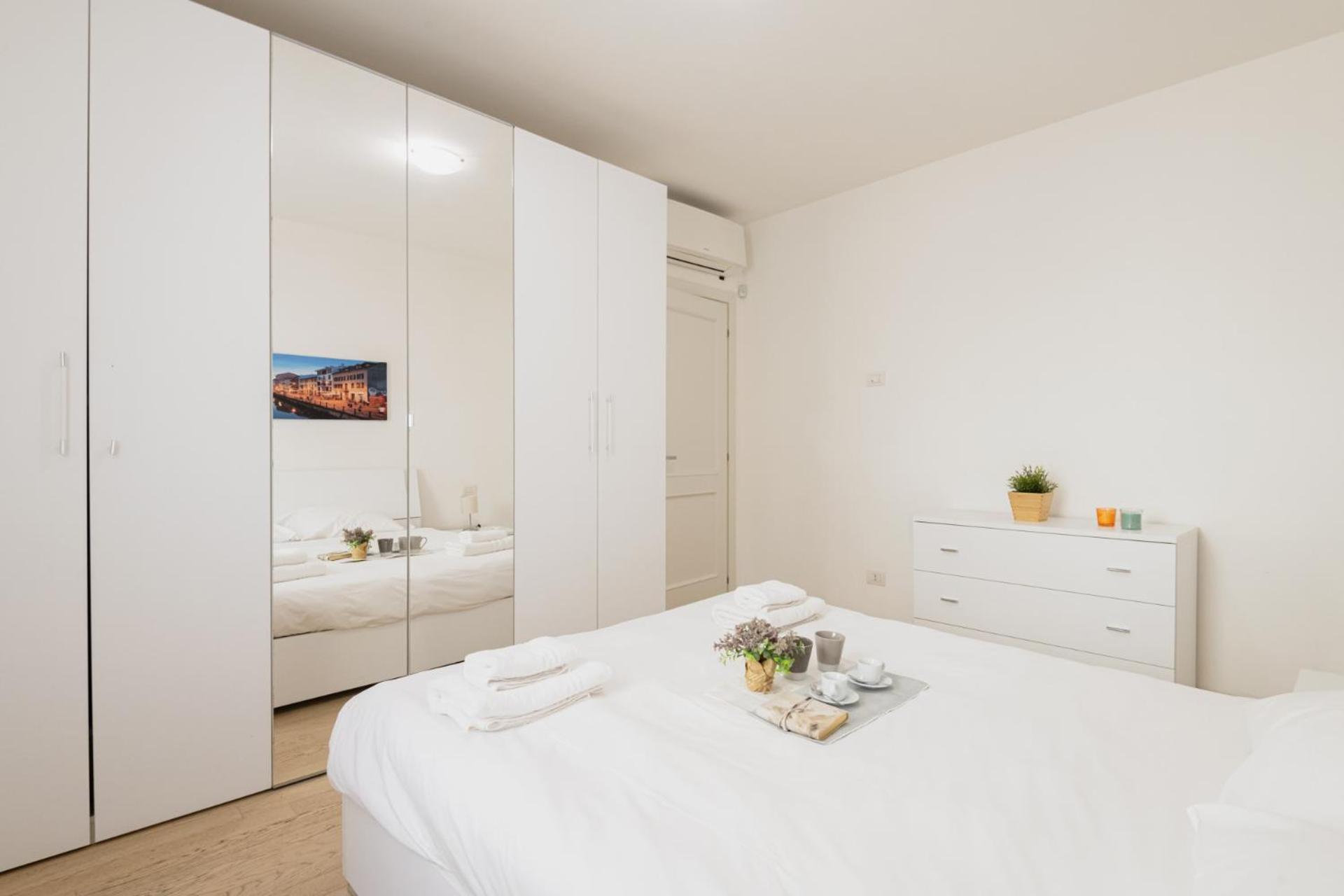 Easylife - Stile E Comfort Sui Navigli Milan