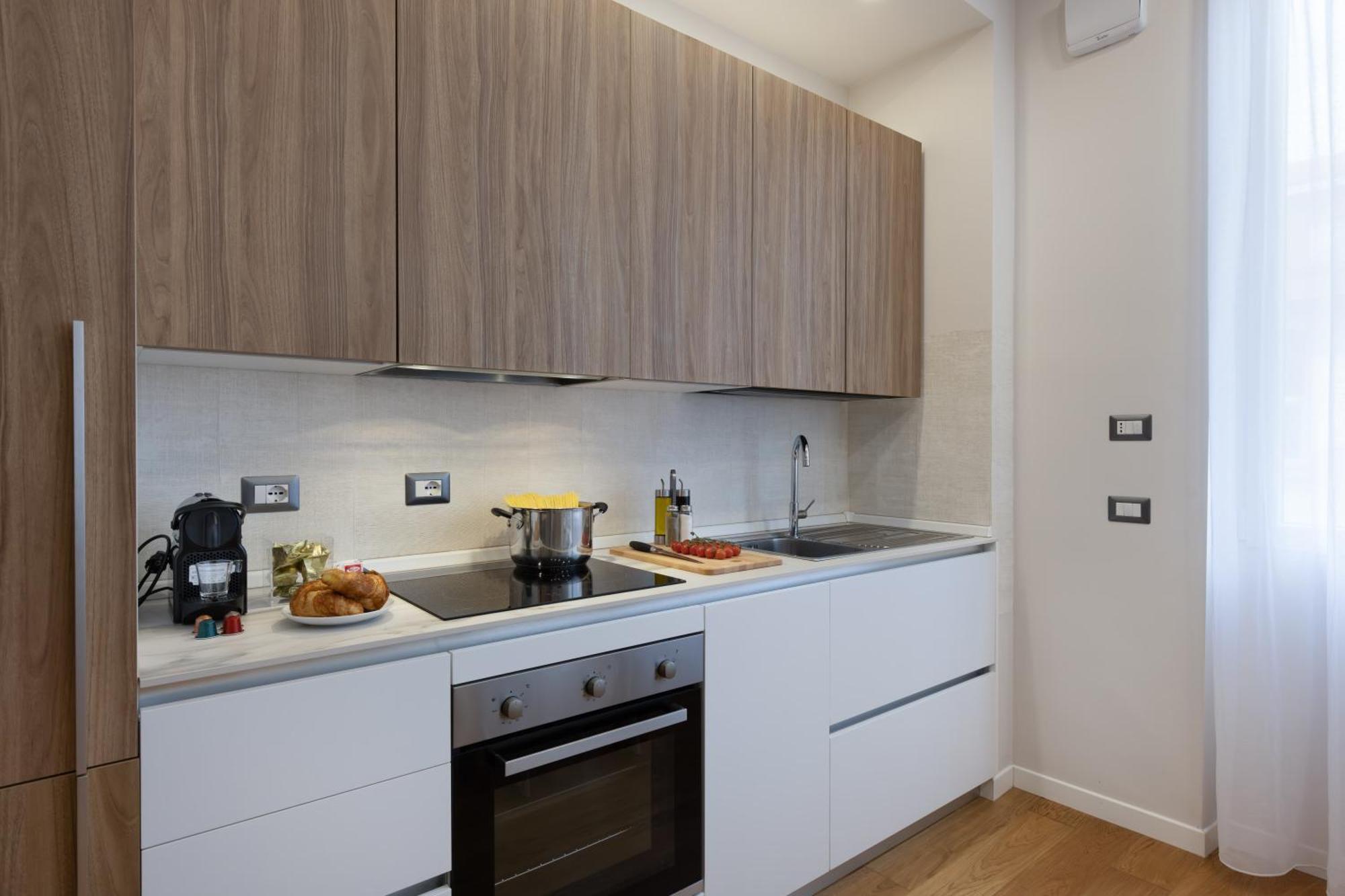 Navigli - Uni Bocconi Elegant Suite, Wi-fi, Tram * Milaan