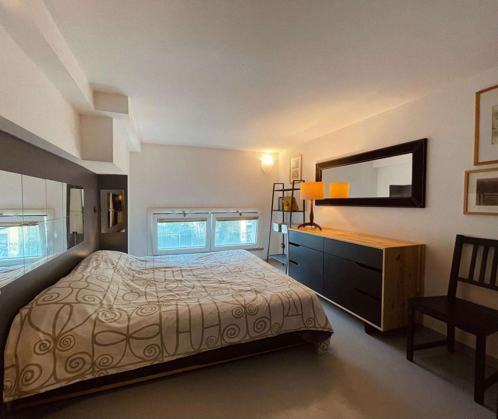Appartamento Ampio Loft Su Due Livelli Con Giardino Milano