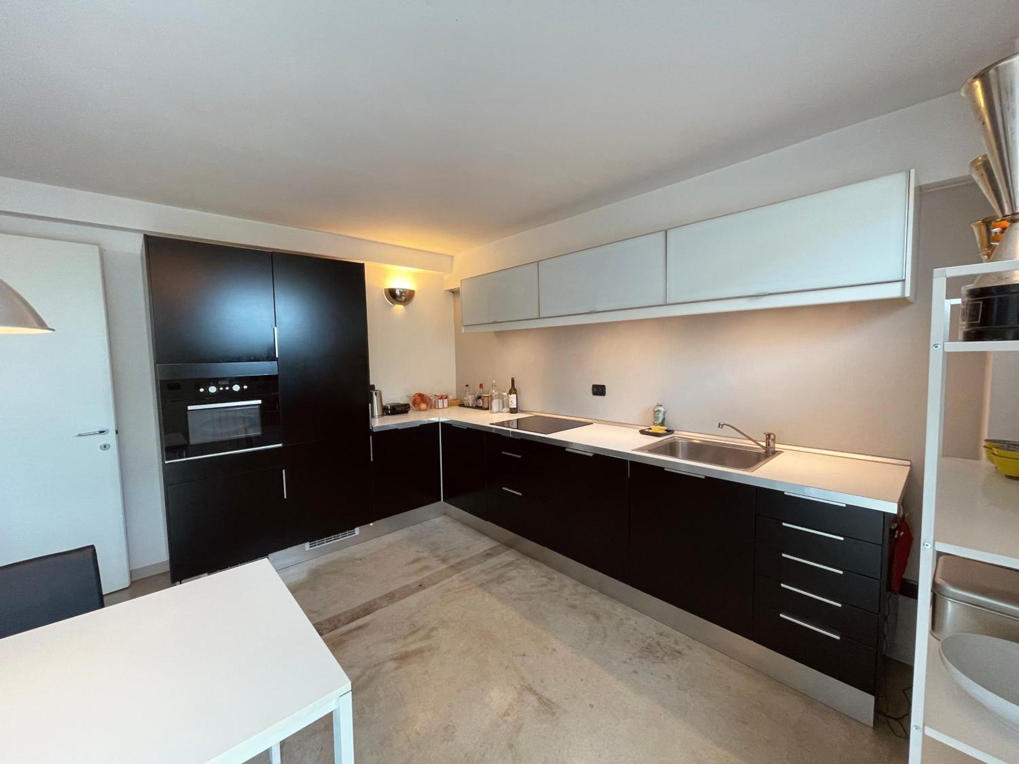 Ampio Loft Su Due Livelli Con Giardino Milano