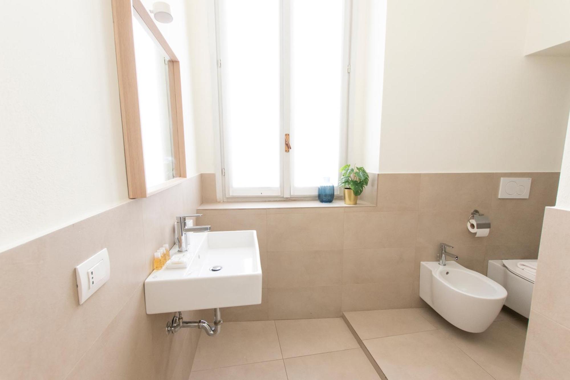 Luxury Near Duomo Italia 38 Apartment Milan