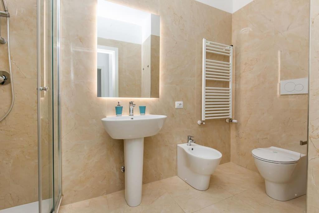 12th Floor Diamond Tower - 72 Appartement
