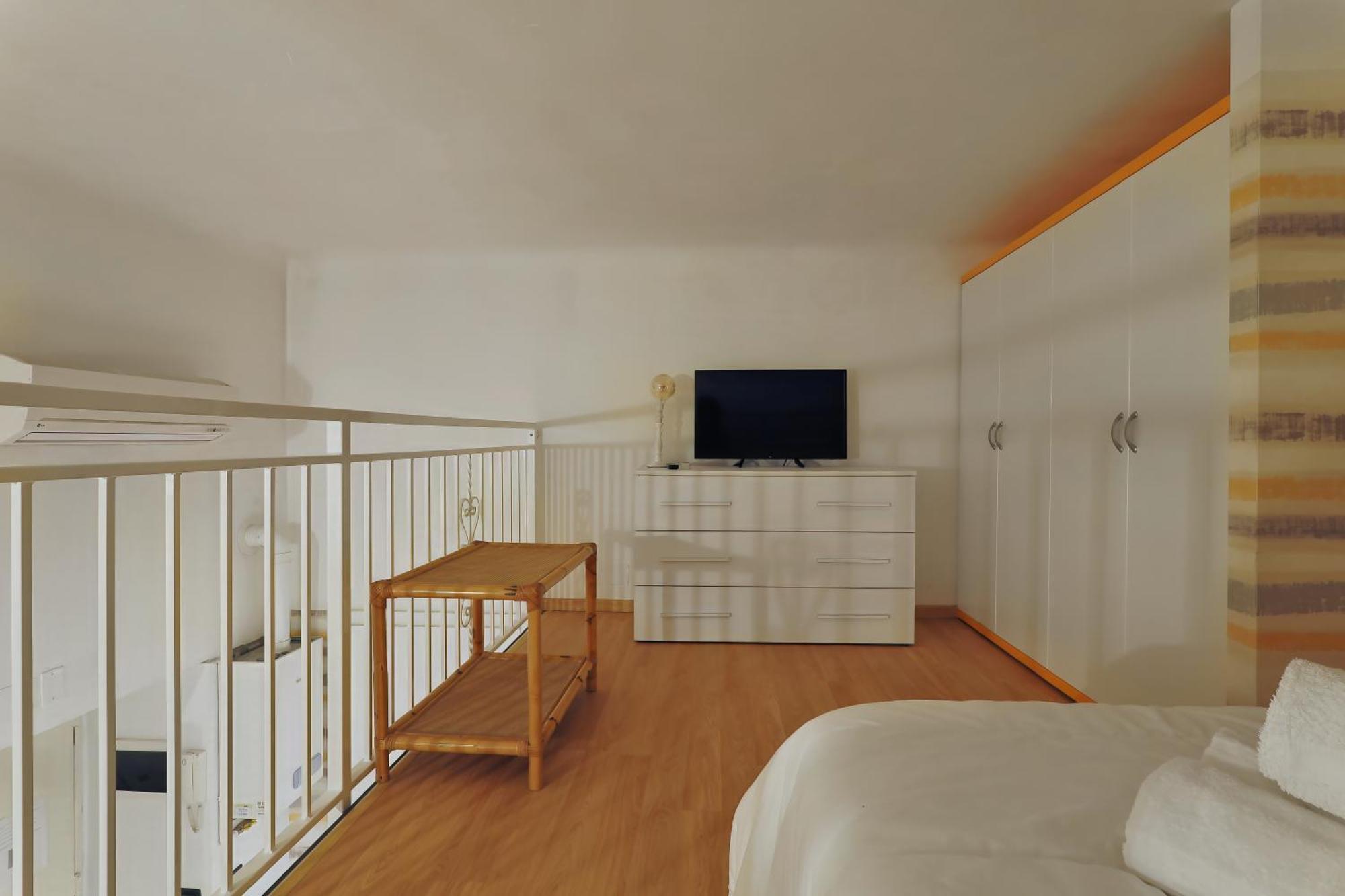 Mpm-via Watt Apartment