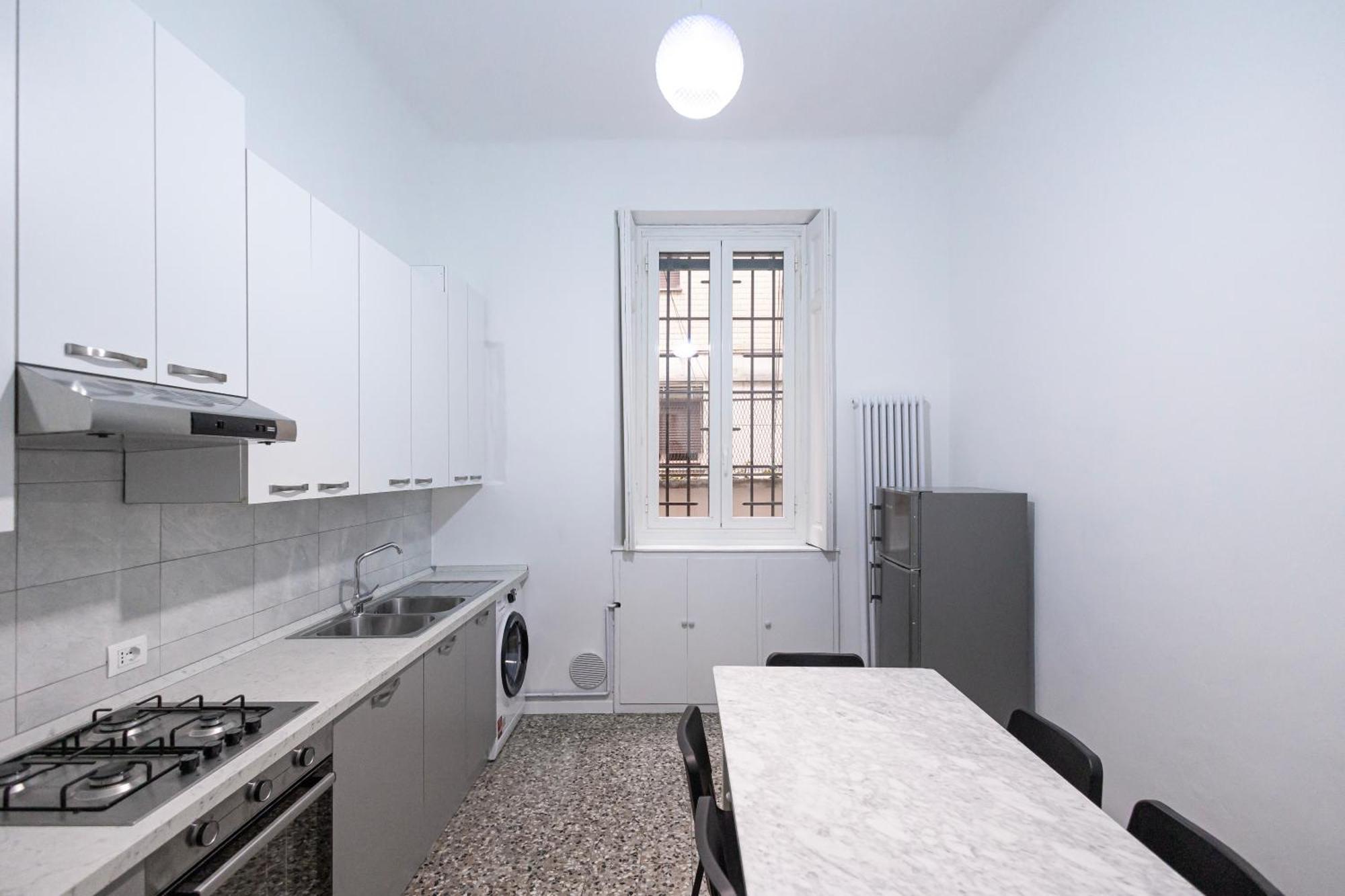 Elegante Quadrilocale Liberty In Zona Risorgimento Appartamento *
