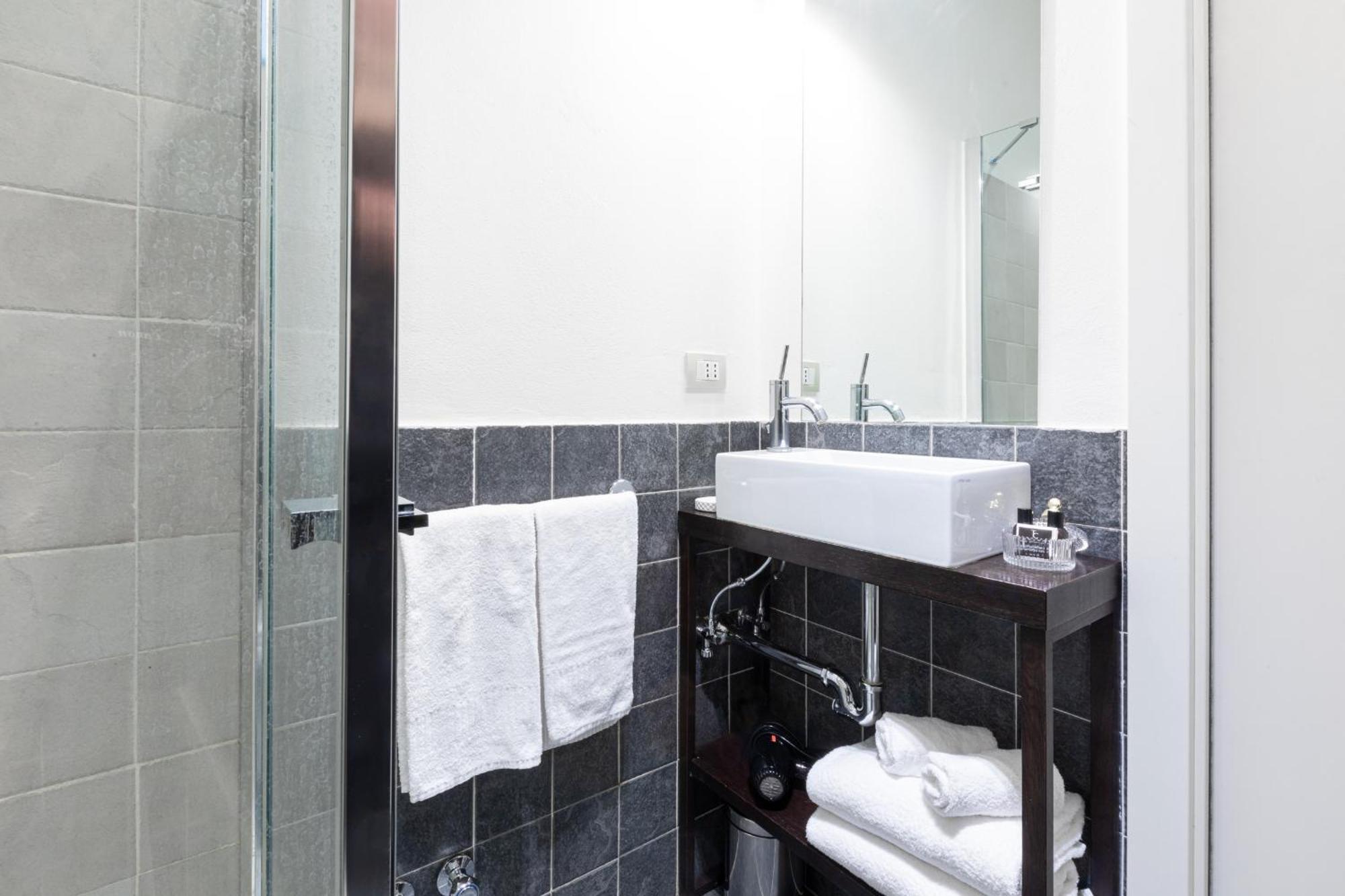 Leilighet Bicocca Terrace Two Bedroom -top Collection