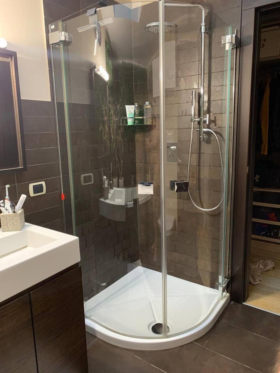Residenza Taliedo, In Casa Privata, Abitata, Solo Doppia E Bagno Personale * Mailand