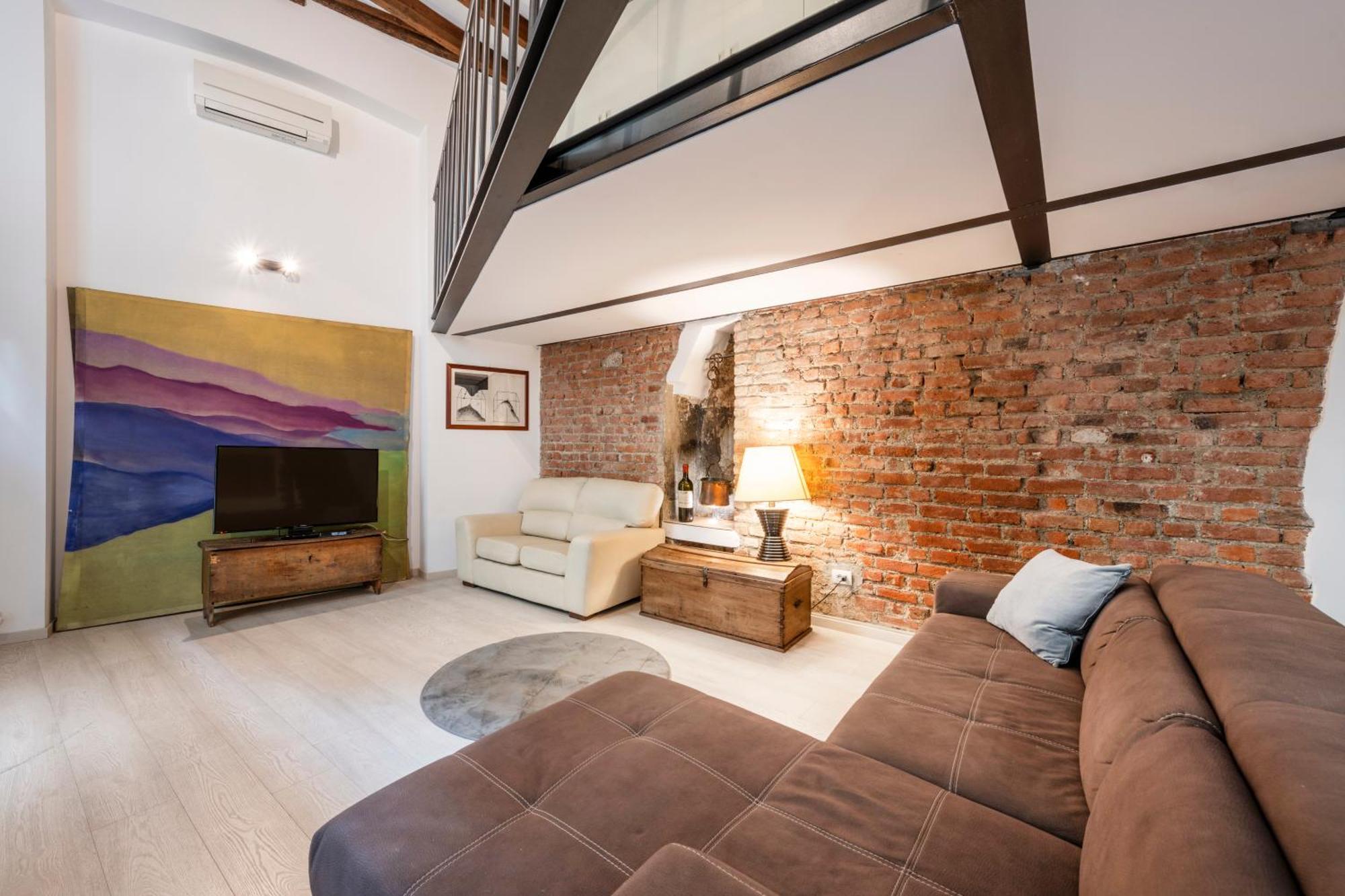 Apartment Loft Di Charme Nel Quartiere Isola - *