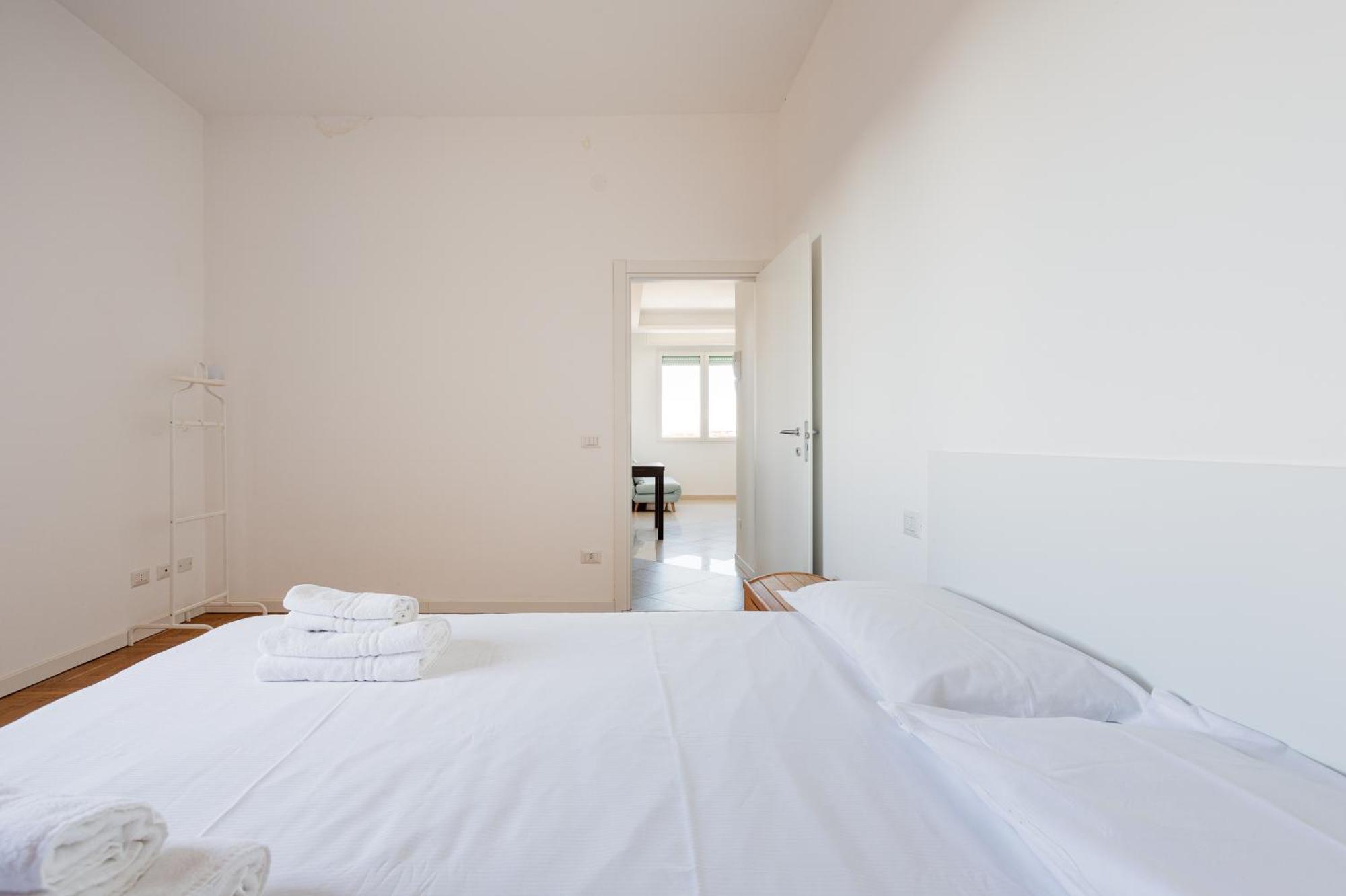 Elegant In Restocco Area
