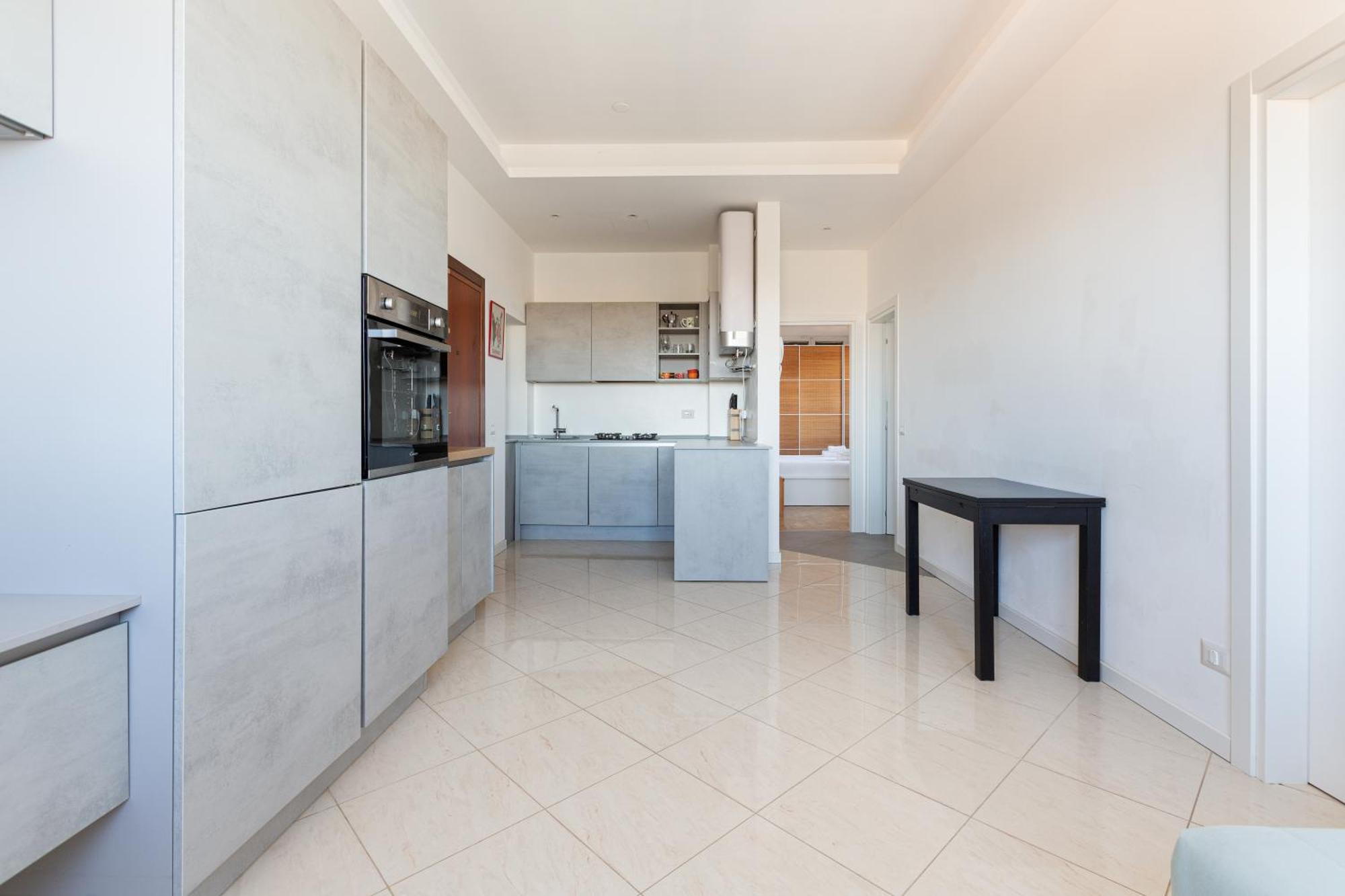 Appartamento Elegant In Restocco Area *