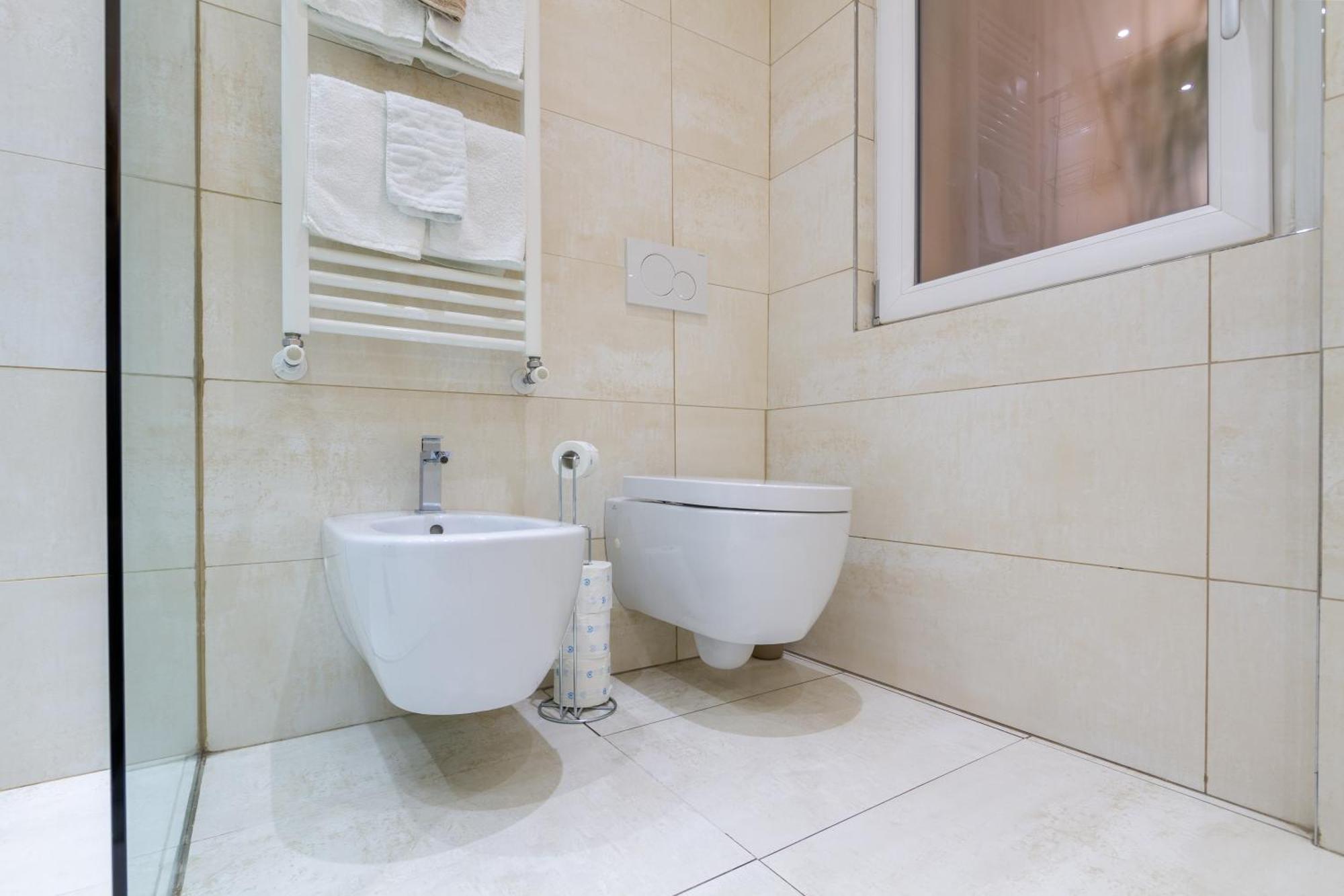 Apartment I Della