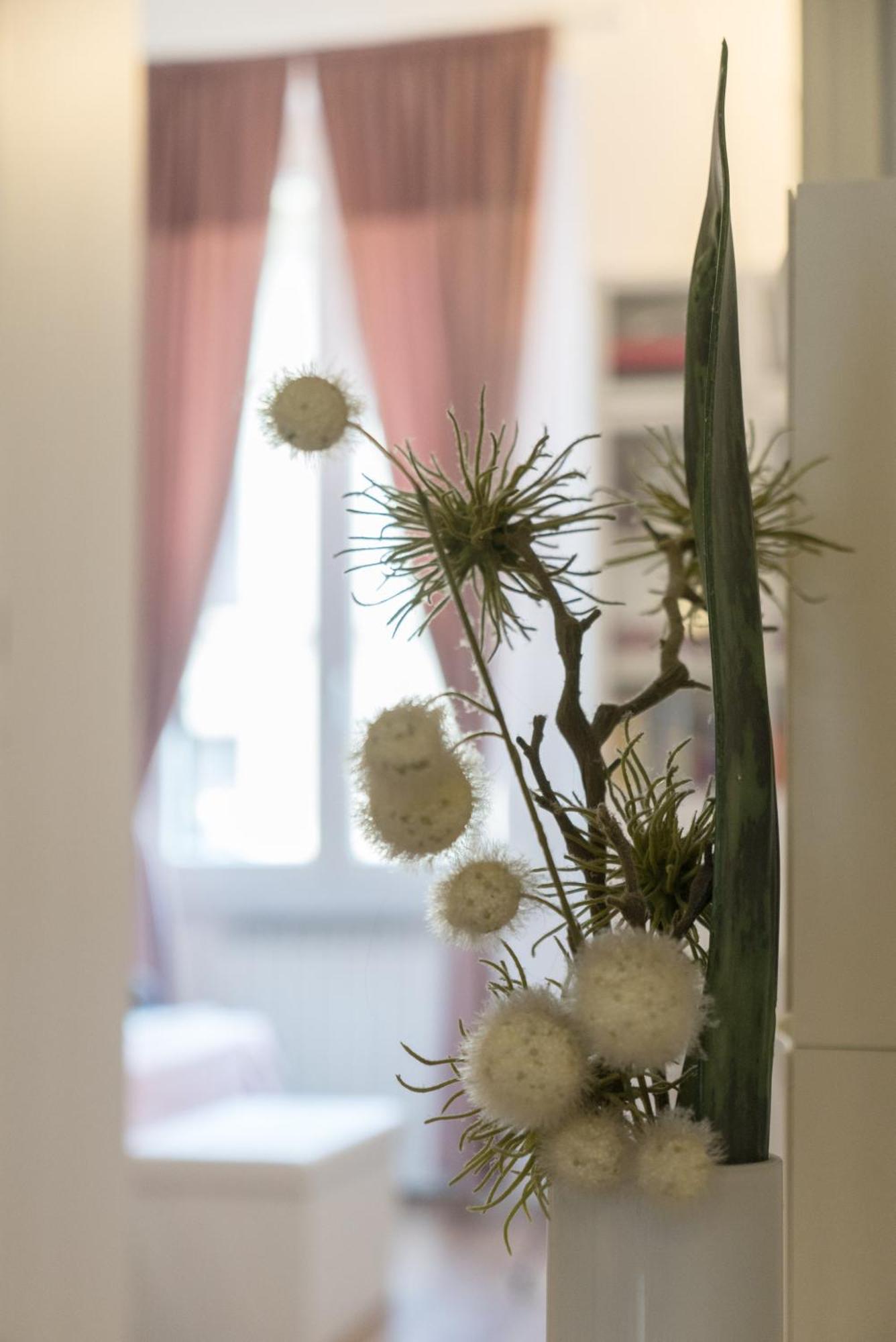 Charming Milanese Aparment * Milan