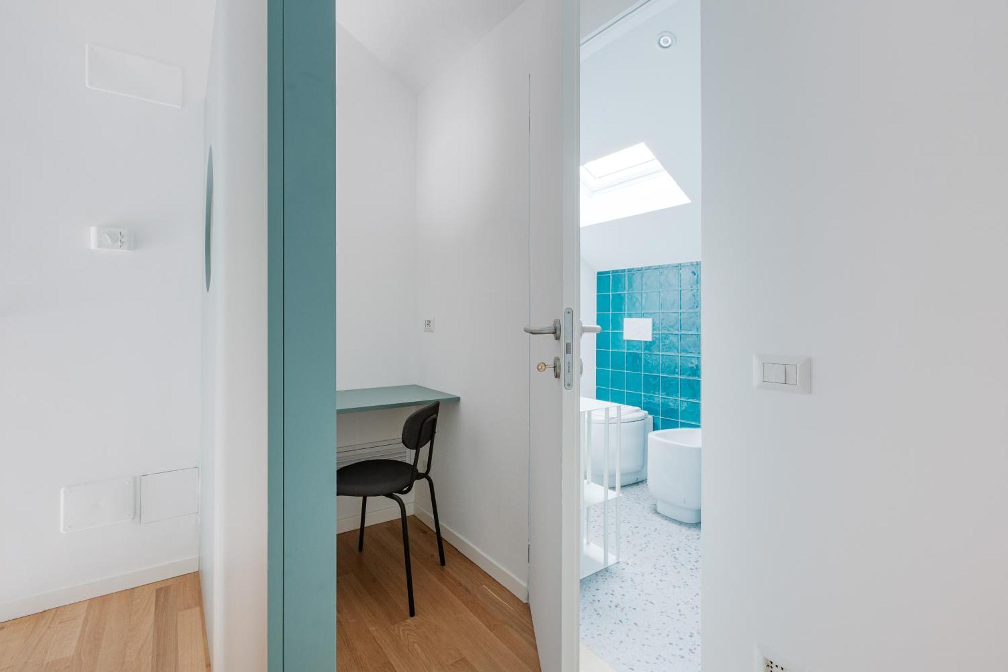 - 800 M Far From Lancetti Station Apartment