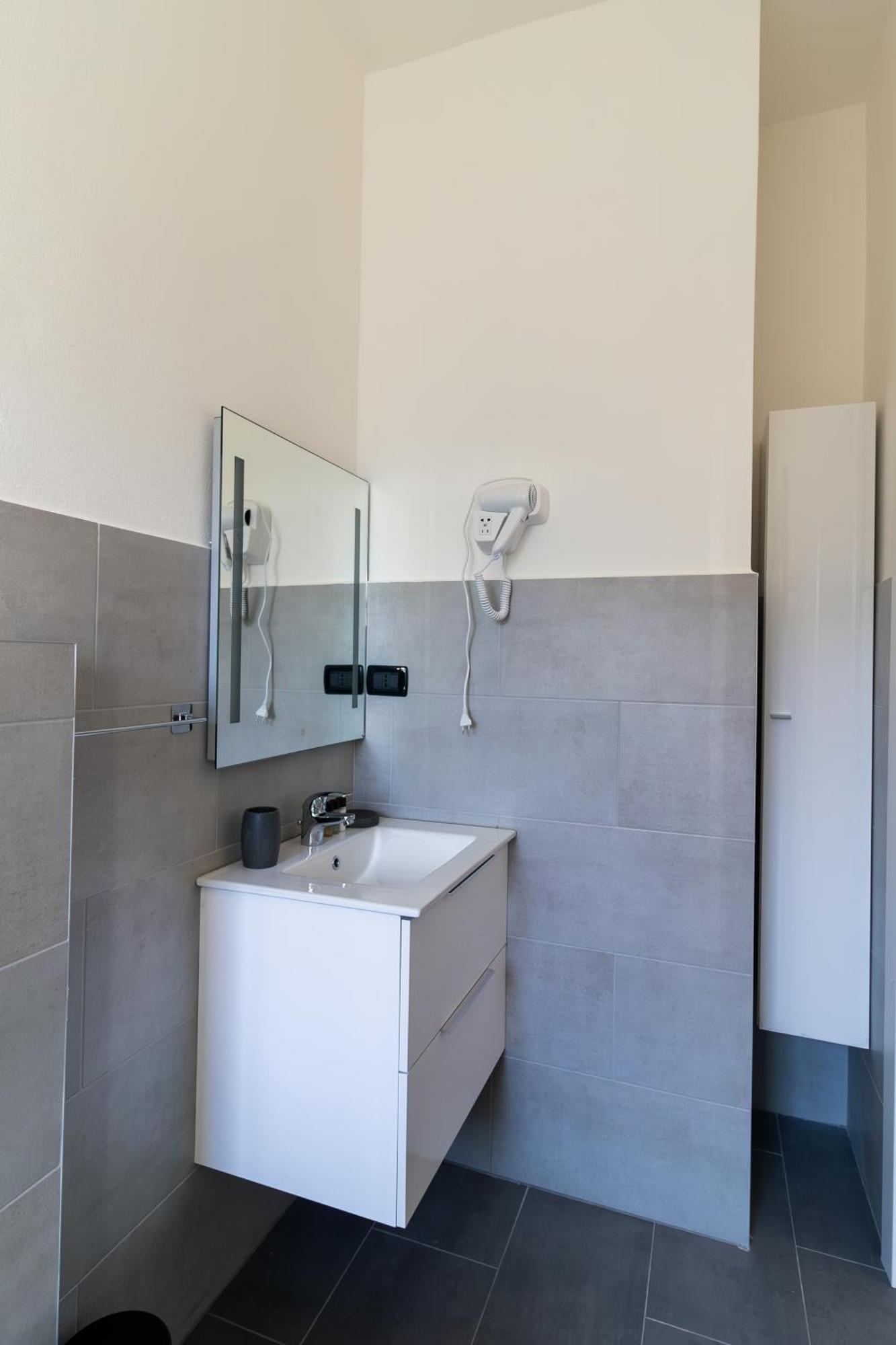 Leilighet Abbiategrasso - Bocconi - 2 Da Letto *