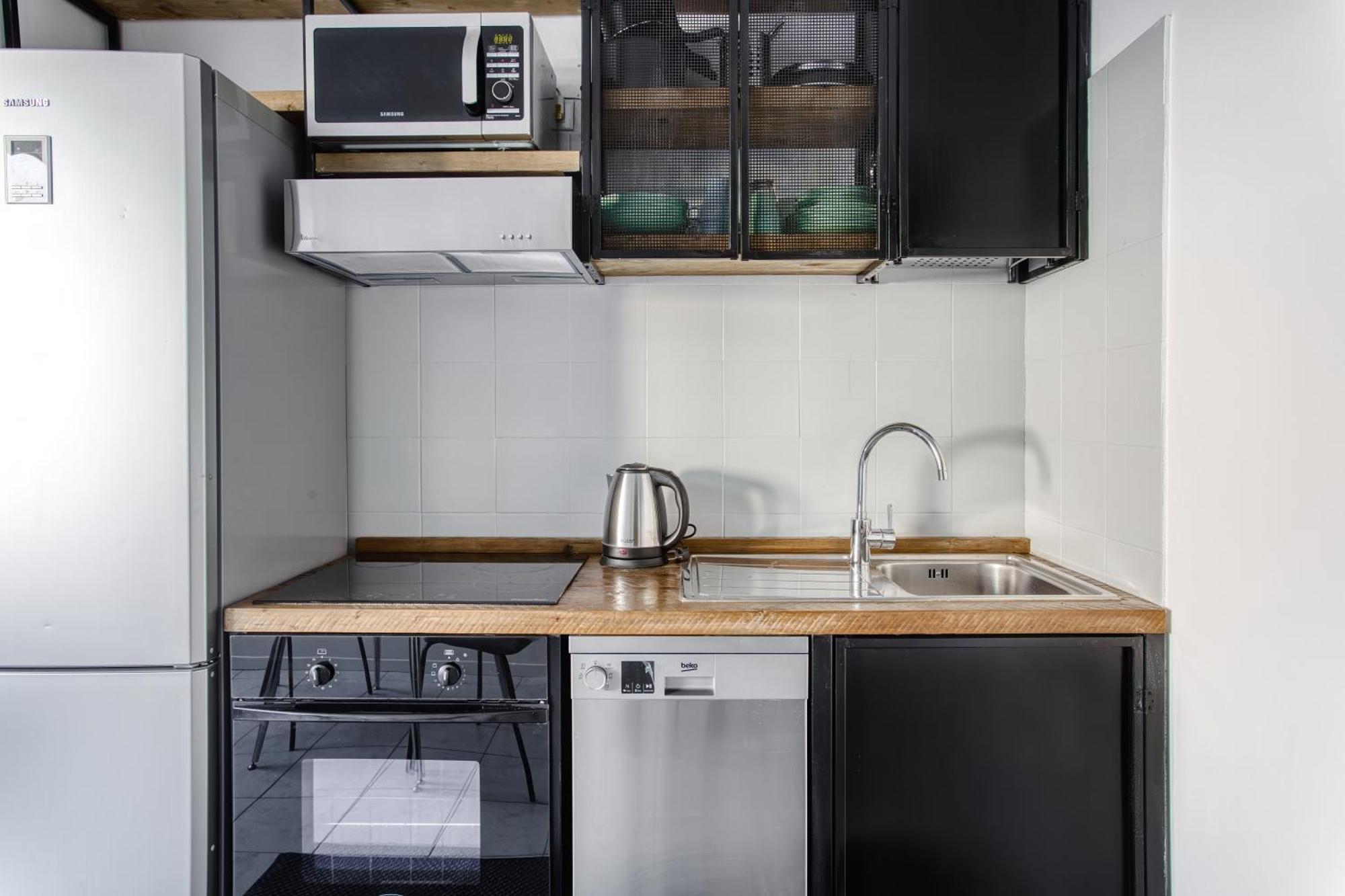 Apartment Hideaway In Nolo - Via Oldrado *