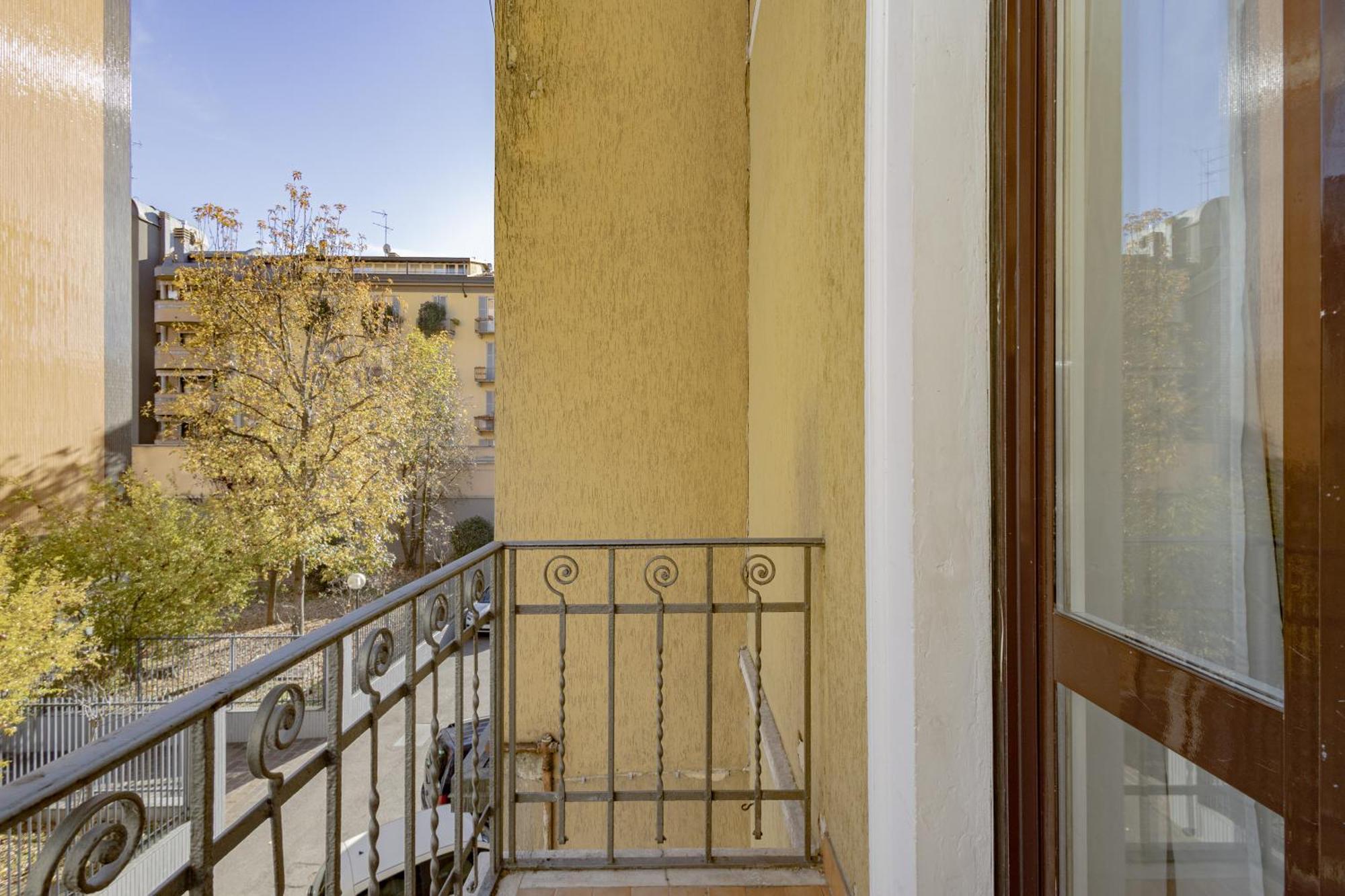 Xenia - Cozy Luminous Flat Near Navigli *