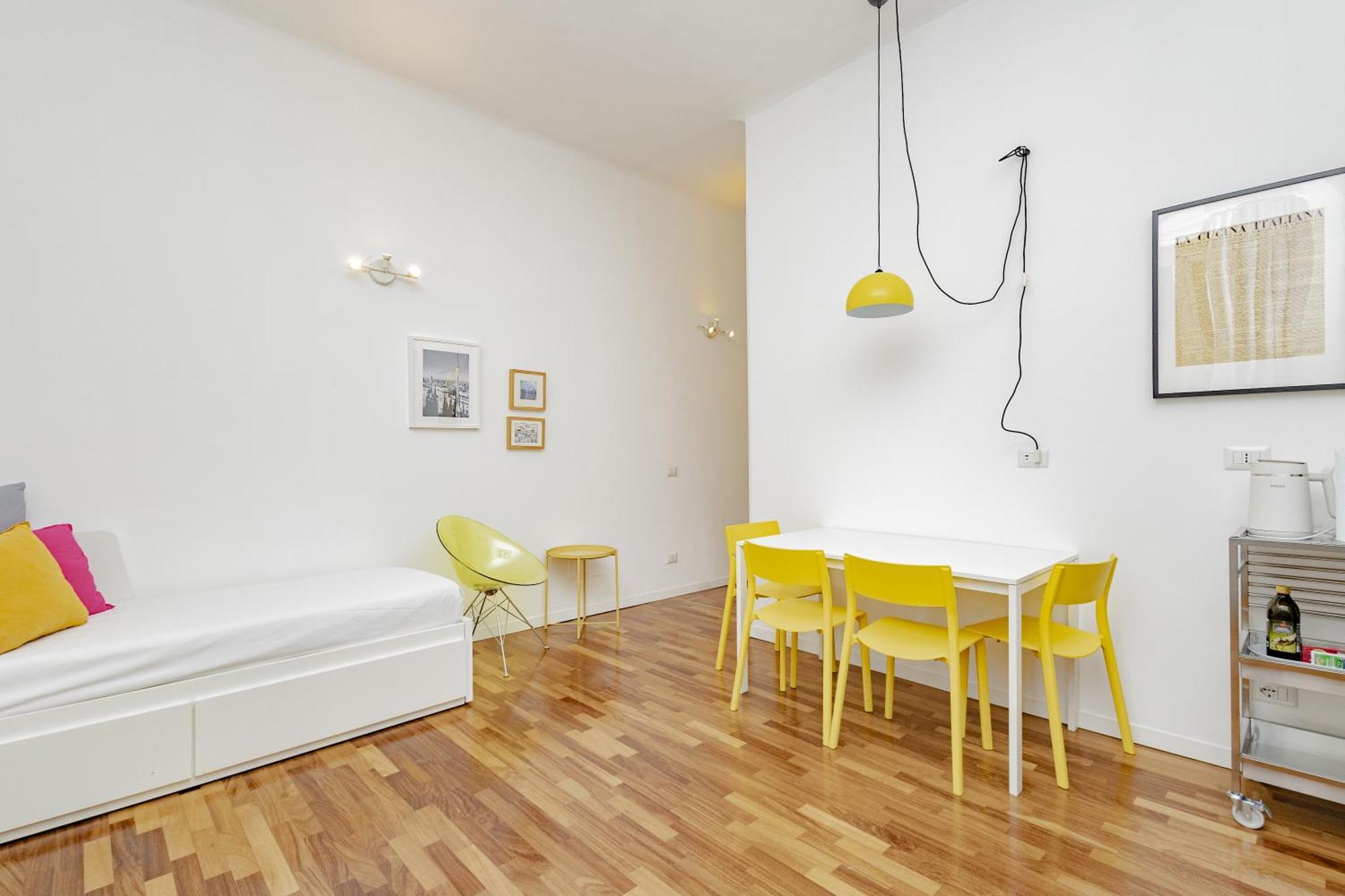 Xenia - Cozy Luminous Flat Near Navigli Appartamento